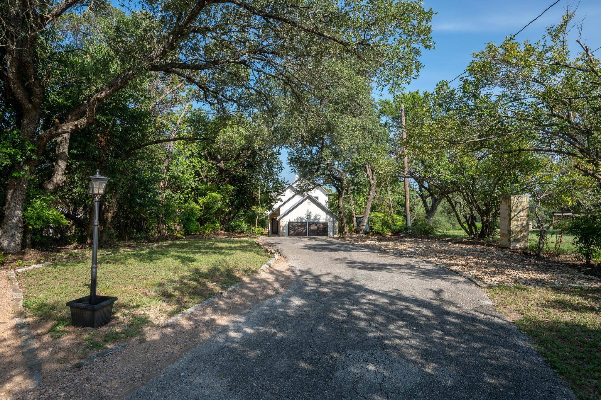 400 N Laurelwood DR, Austin, TX 78733