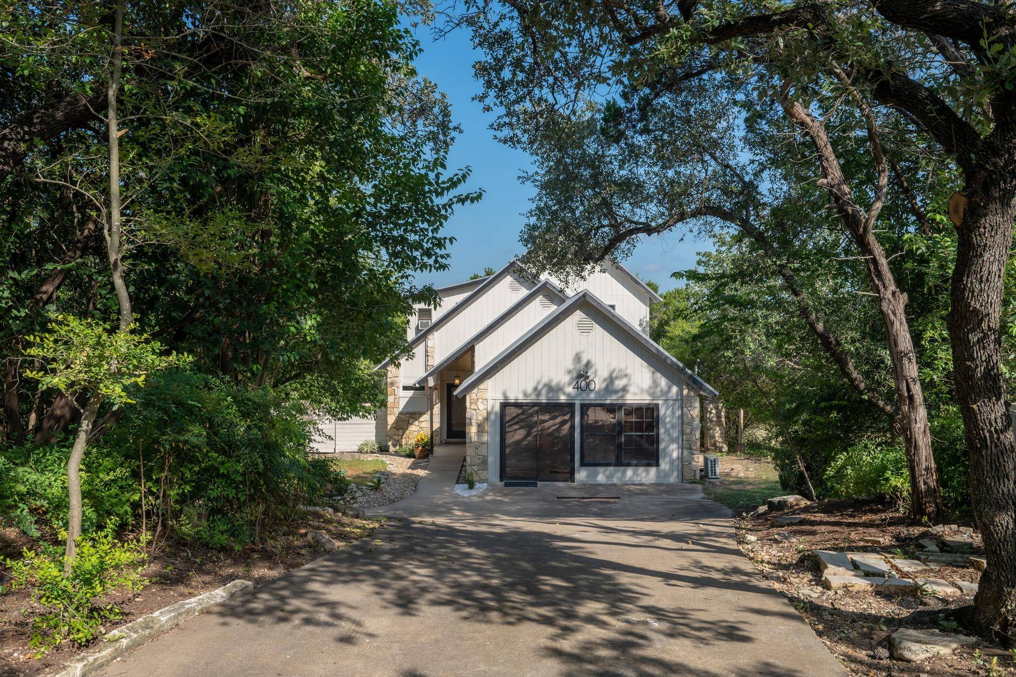 400 N Laurelwood DR, Austin, TX 78733