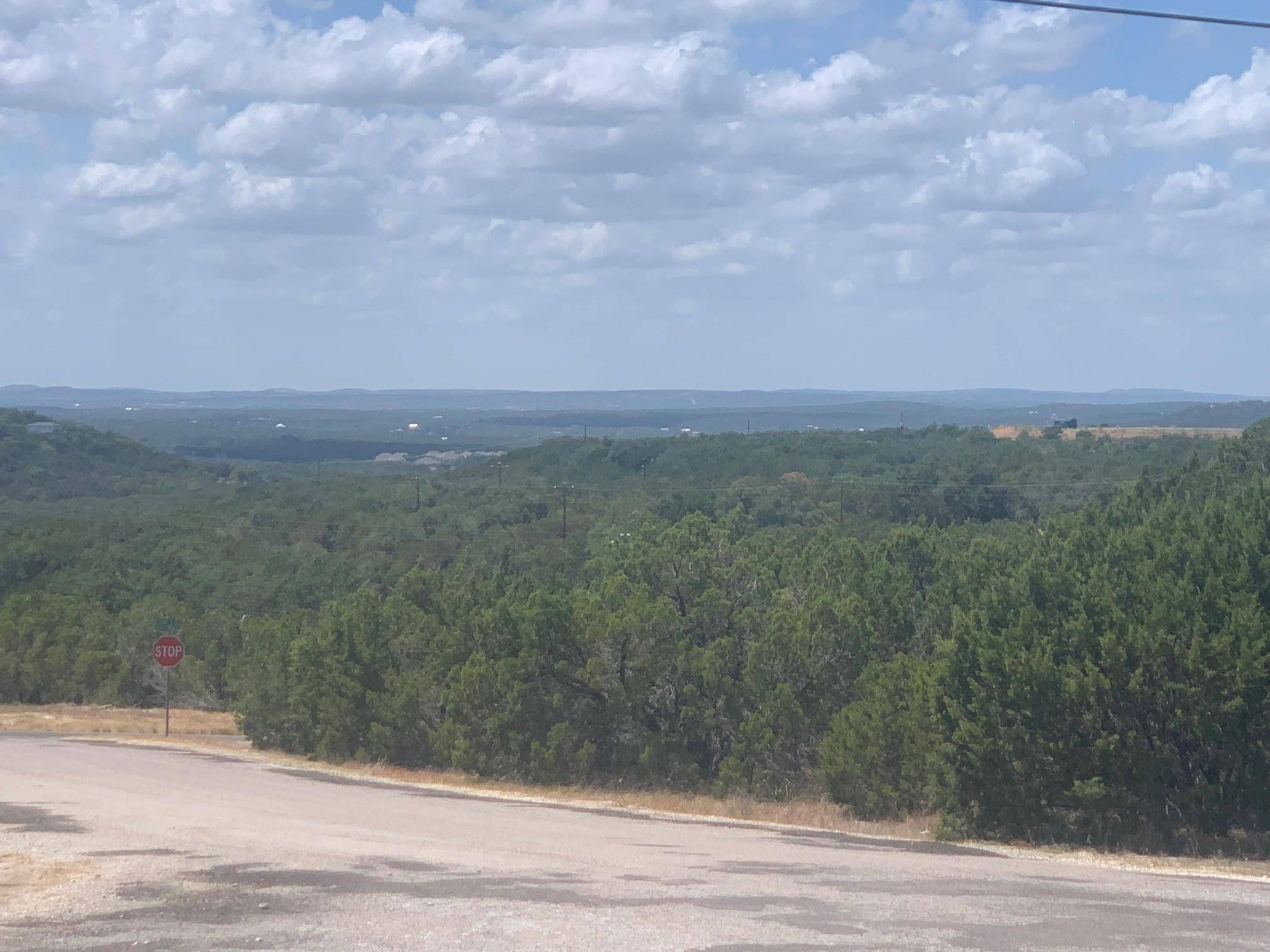 8506 Bronco LN, Lago Vista, TX 78645