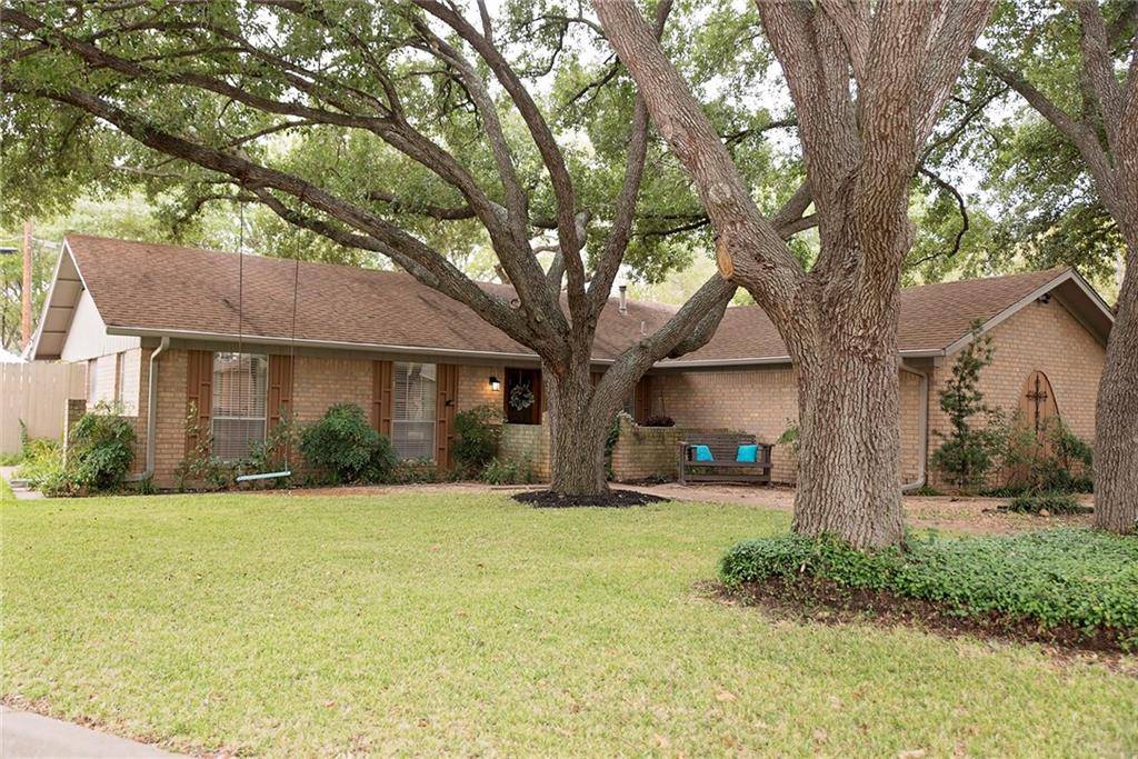 2401 Smith Ave, Taylor, TX 76574