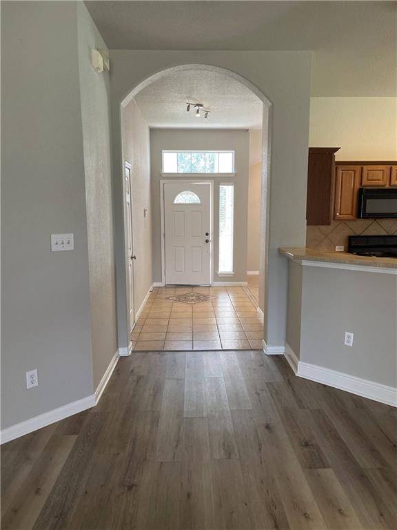 214 Newport Landing PL, Round Rock, TX 78665