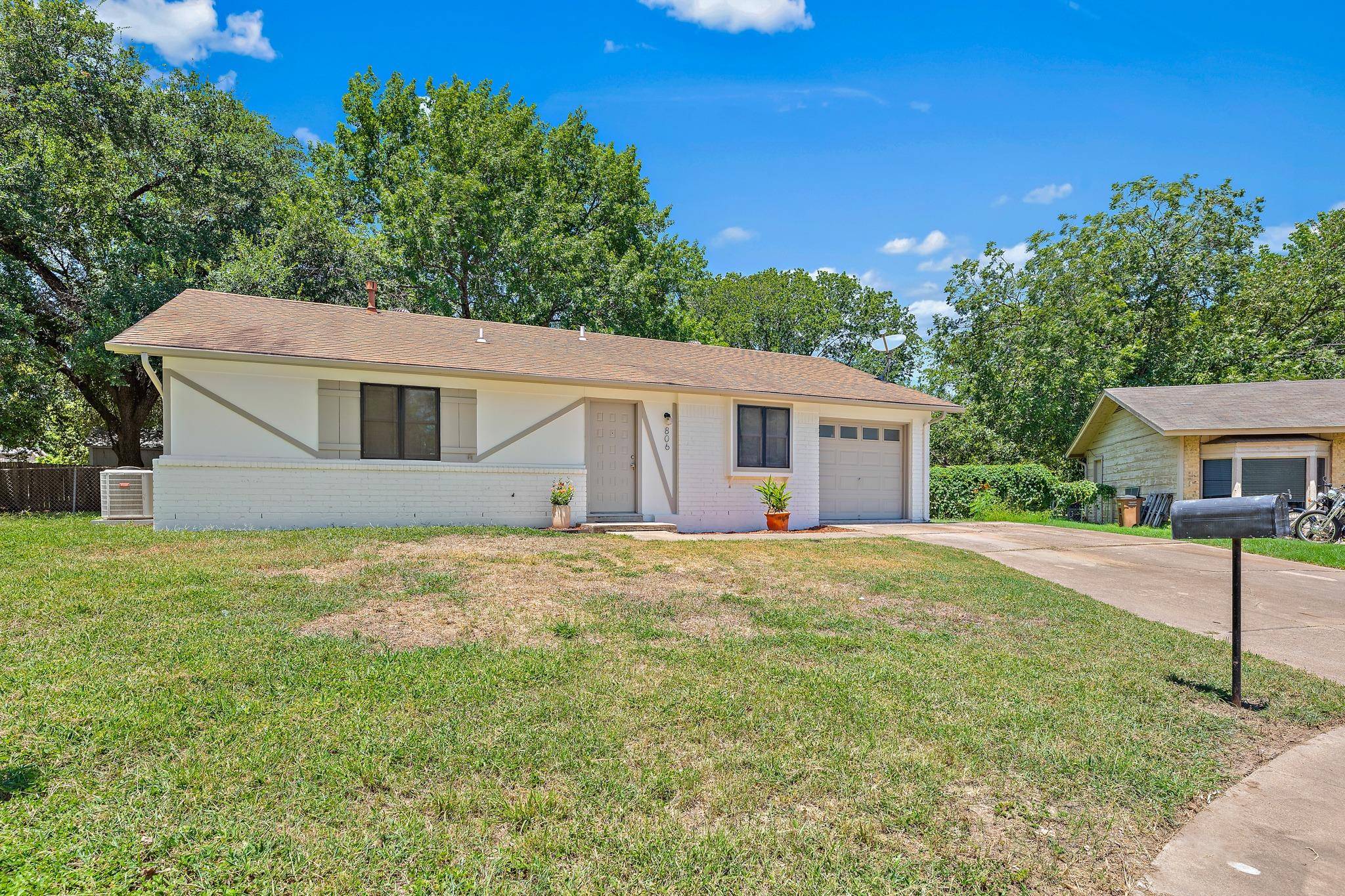 806 Easy Day CV, Austin, TX 78745
