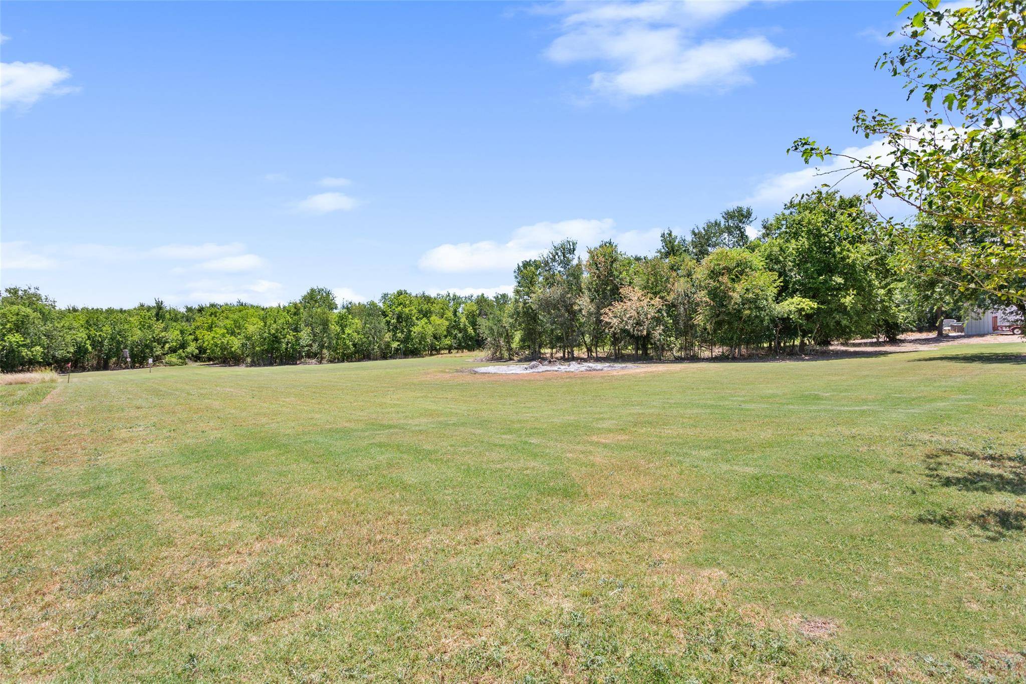 22712 N 12th ST, Buckholts, TX 76518