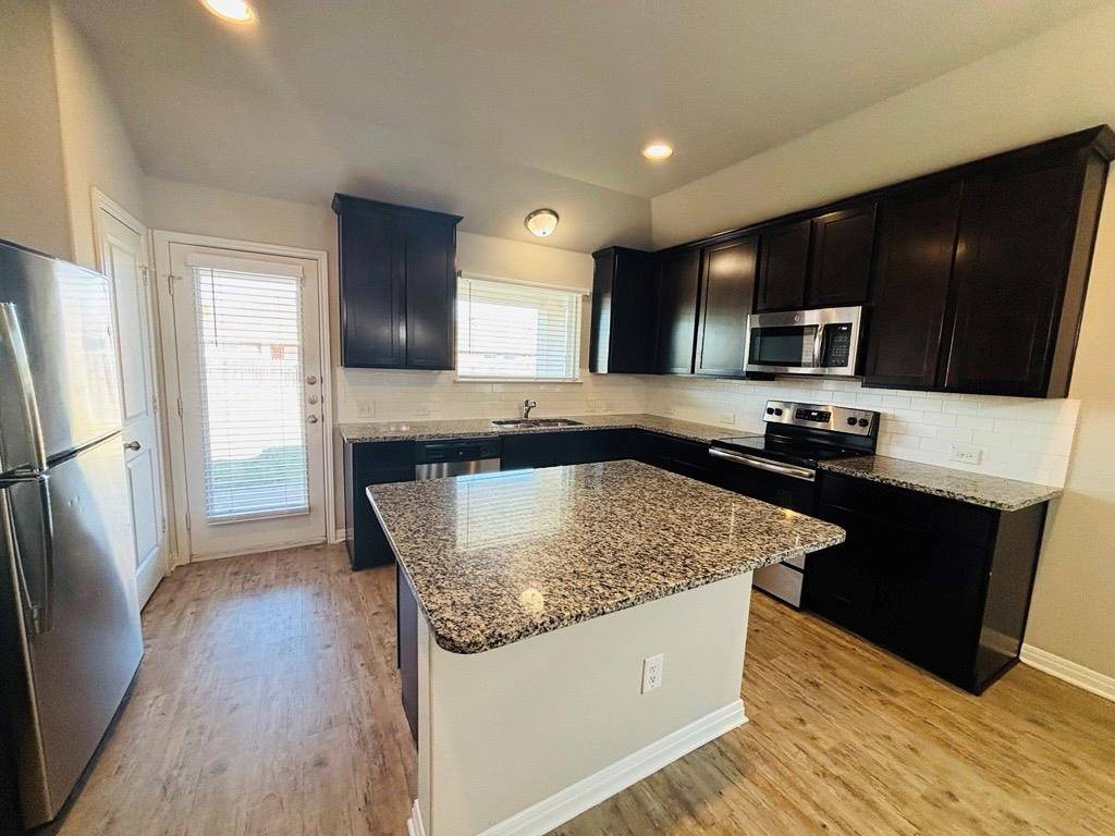 1410 Walden Pond DR, Pflugerville, TX 78660