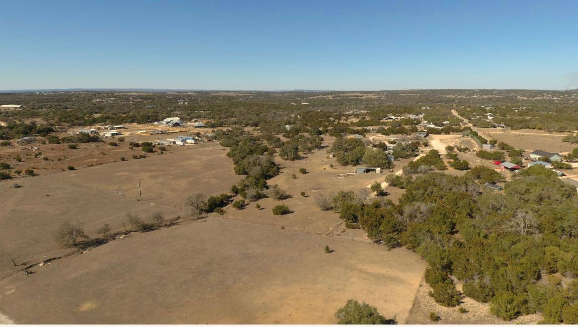 1111B HARMON HILLS RD, Dripping Springs, TX 78620
