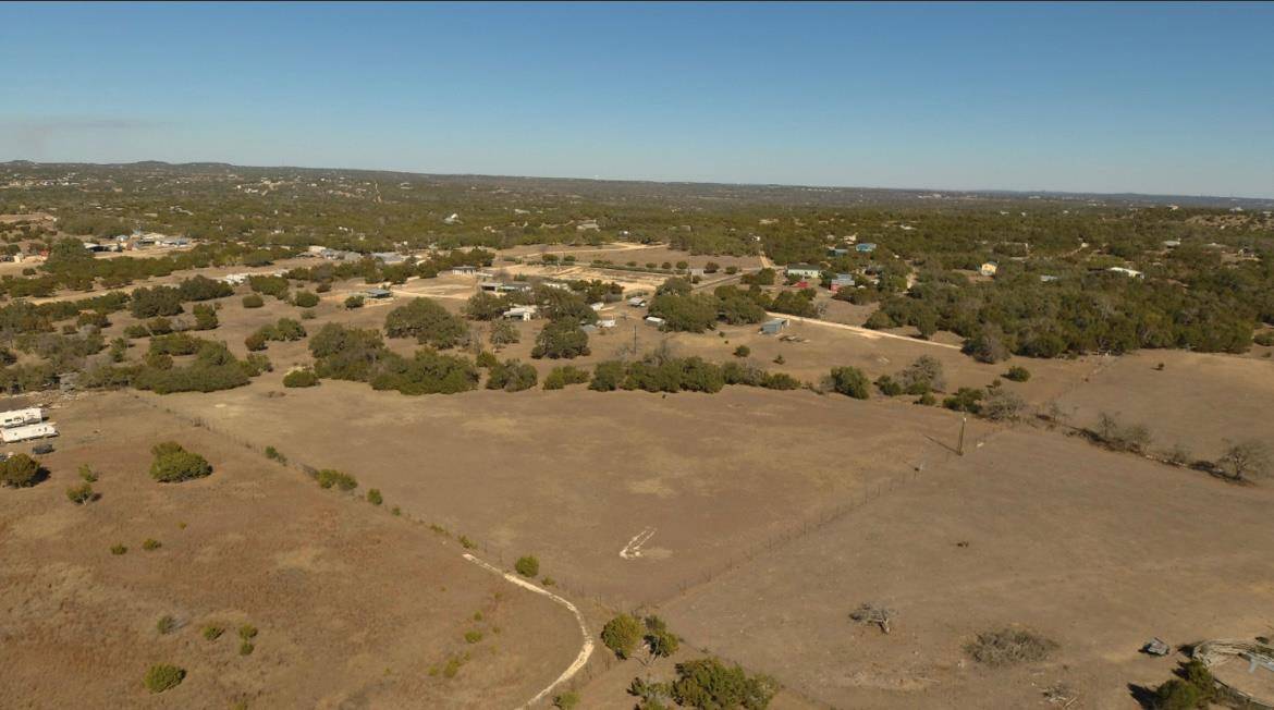 1111B HARMON HILLS RD, Dripping Springs, TX 78620