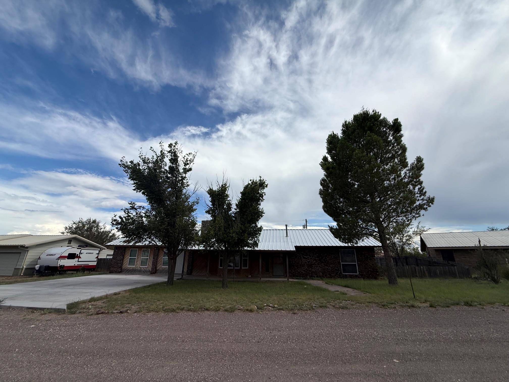 204 Circle C Ave, Fortdavis, TX 79734