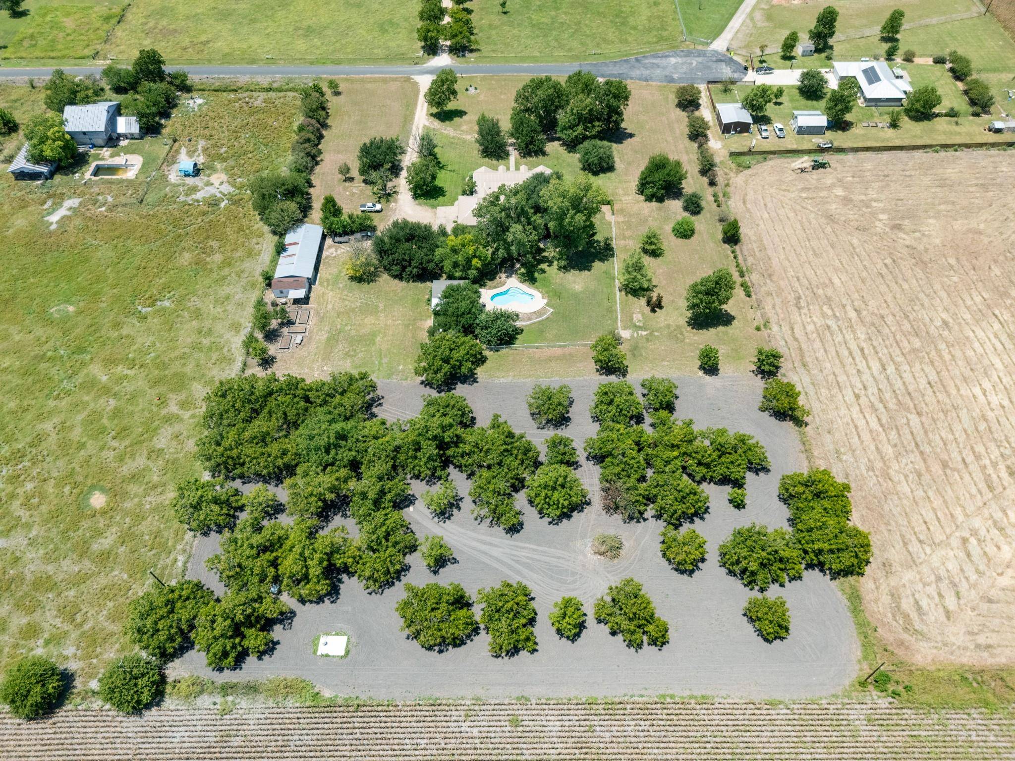 280 Windy LN, Taylor, TX 76574