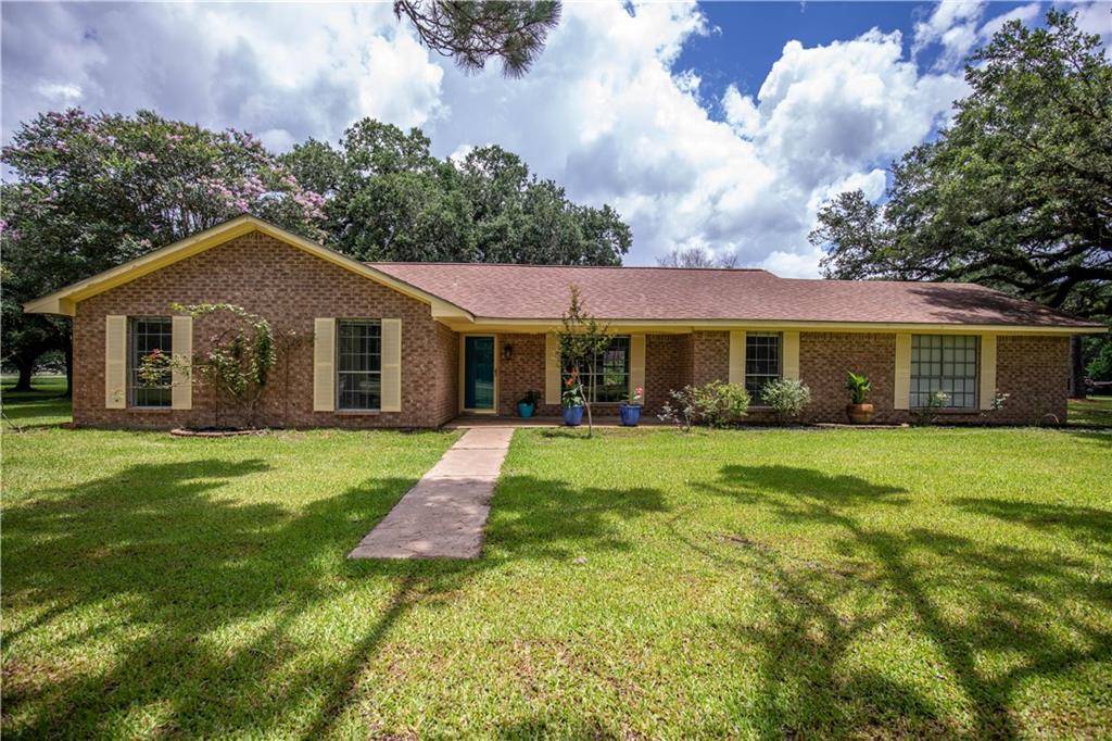 54 CR 183 DR, Bay City, TX 77482