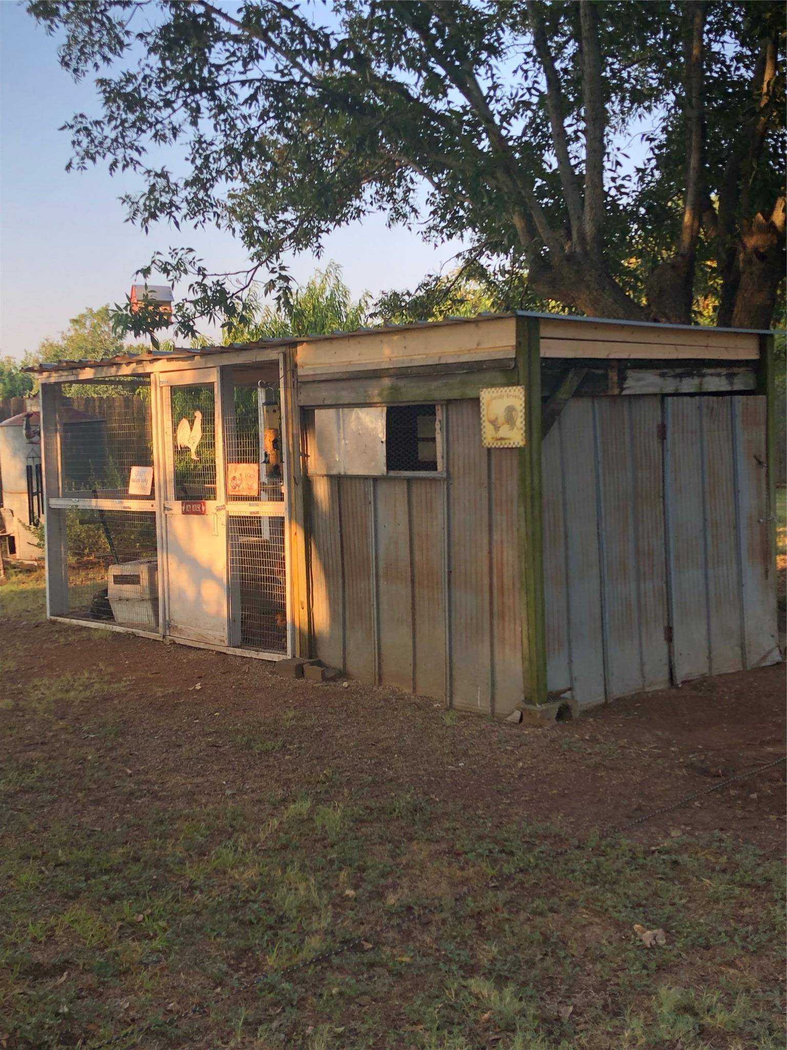 1132 Thiele LN, Fredericksburg, TX 78624