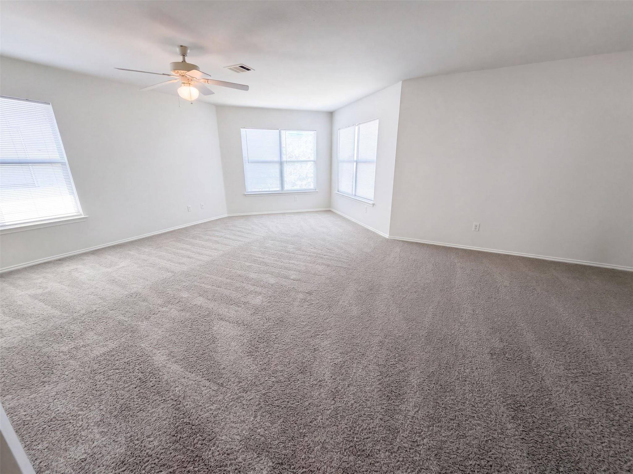 305 Edgewood CV, Leander, TX 78641
