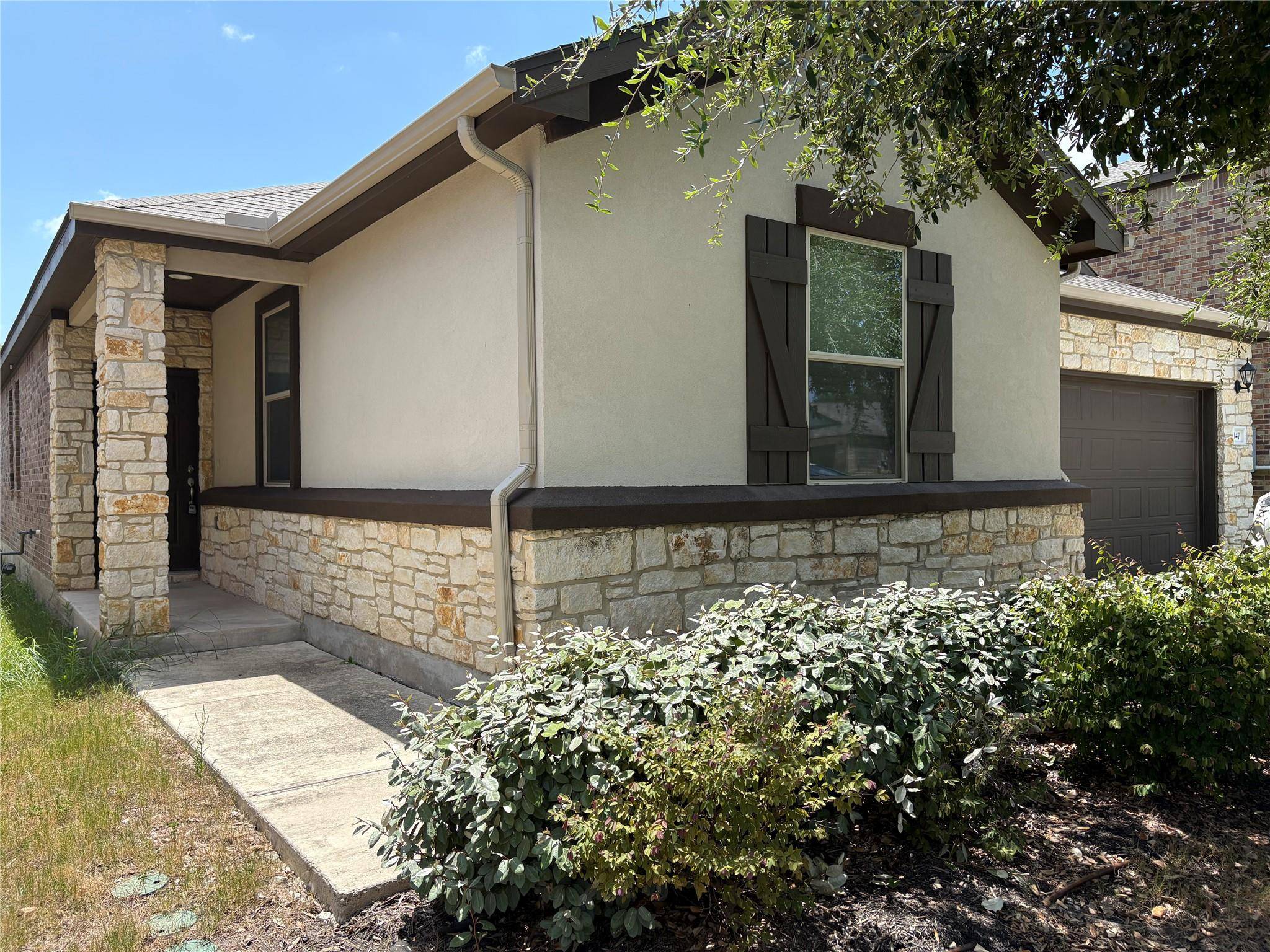 147 Mary Max CIR, San Marcos, TX 78666