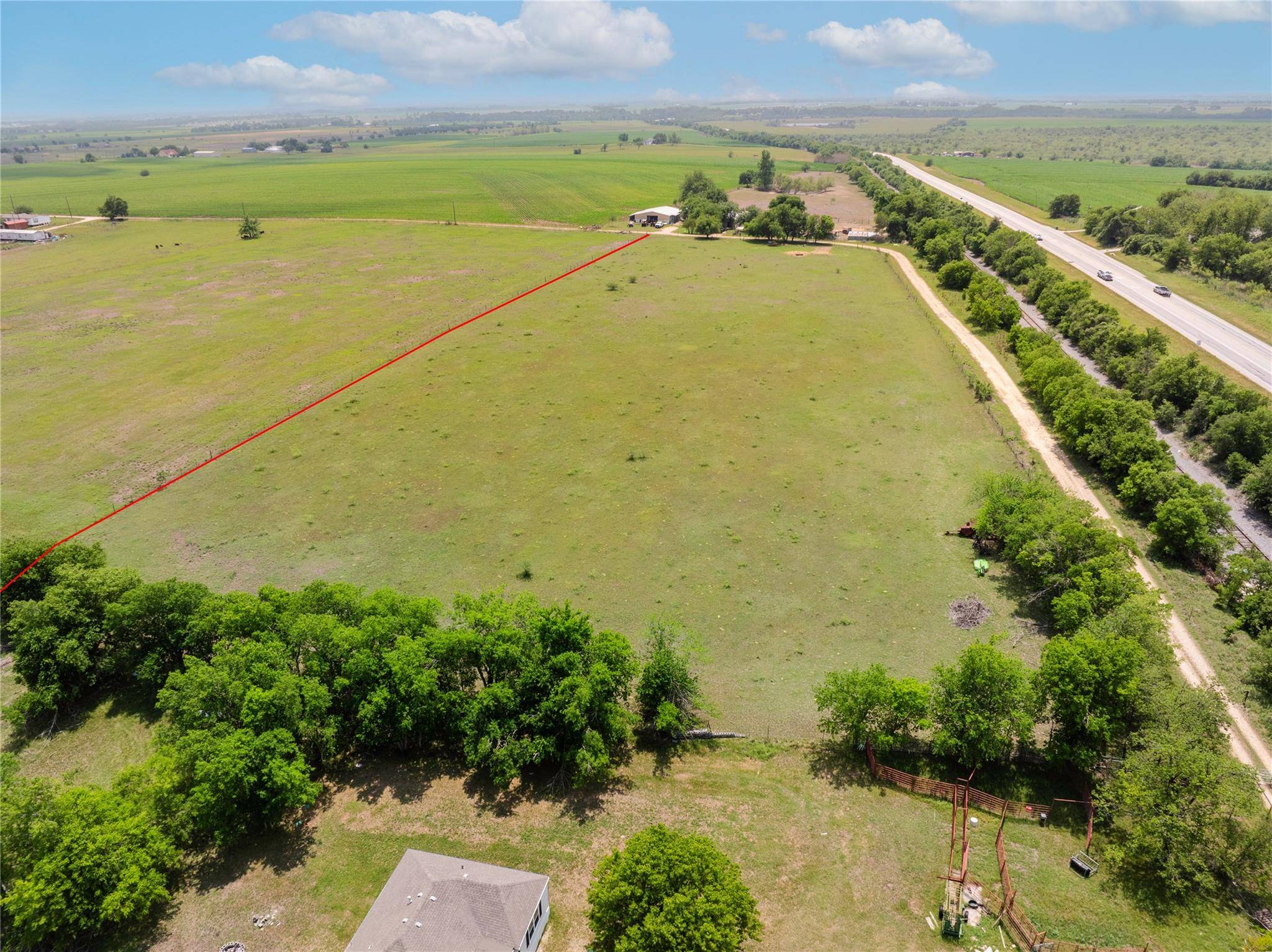 2901 and 2973 S Main ST, Taylor, TX 76574