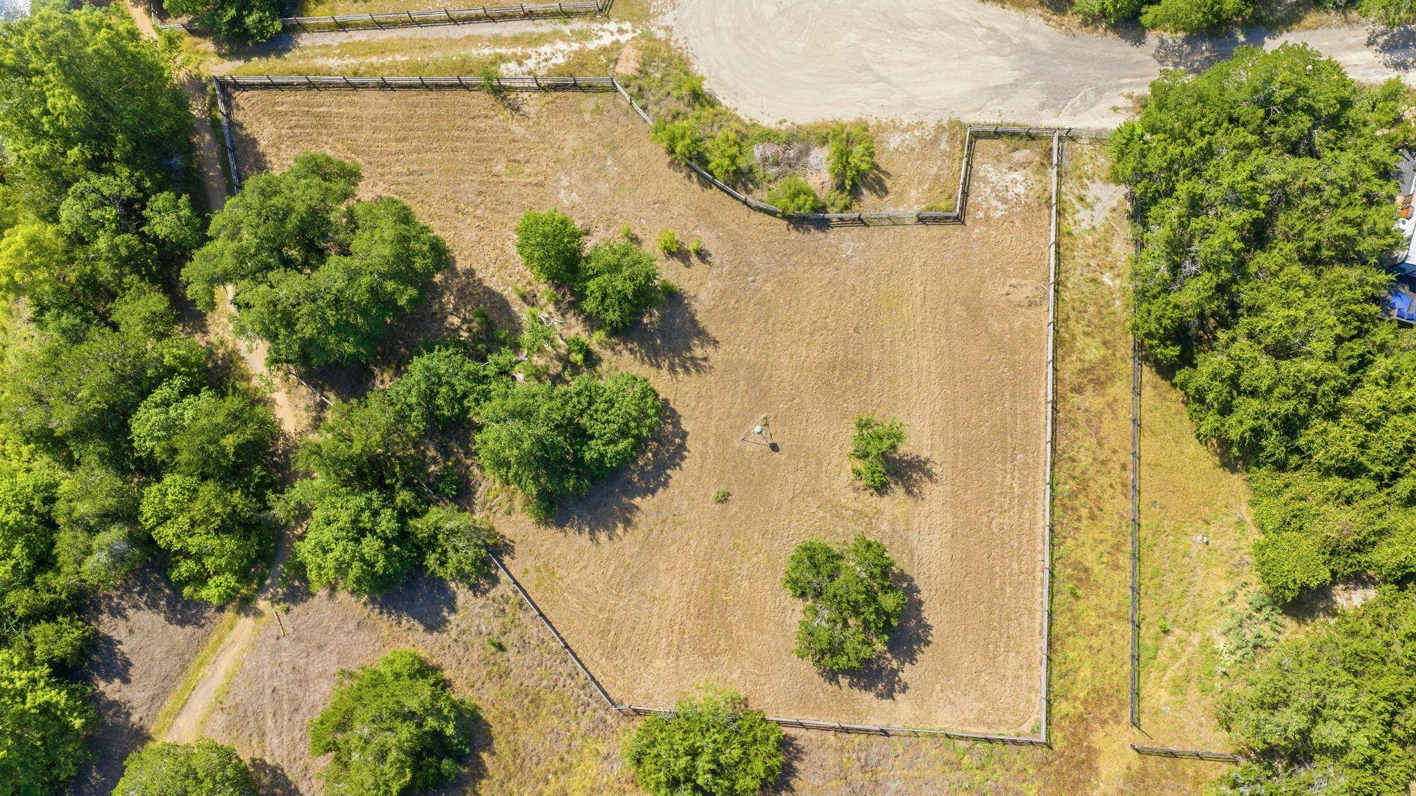 10400 Lake Park DR, Dripping Springs, TX 78620