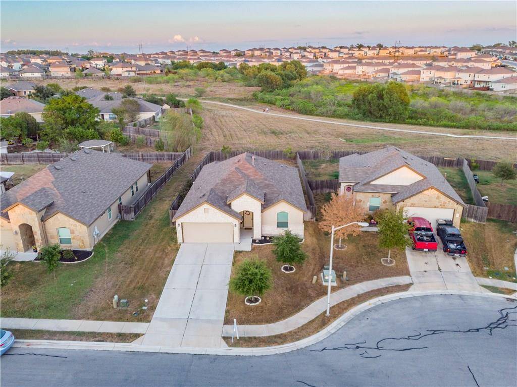420 Dragon Ridge RD, Buda, TX 78610