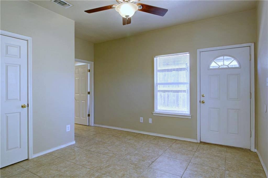 1104 Canyon Edge DR #B, Austin, TX 78733