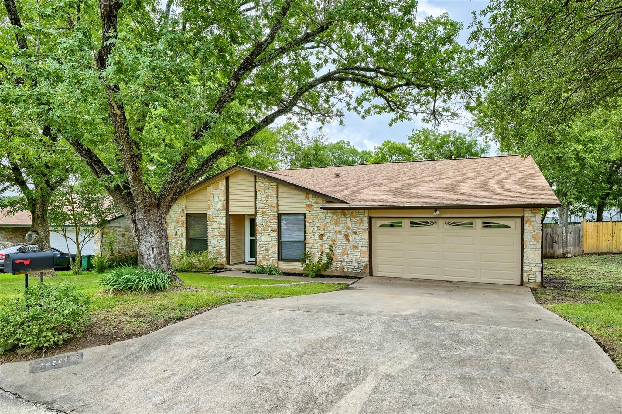8601 Danville DR, Austin, TX 78753