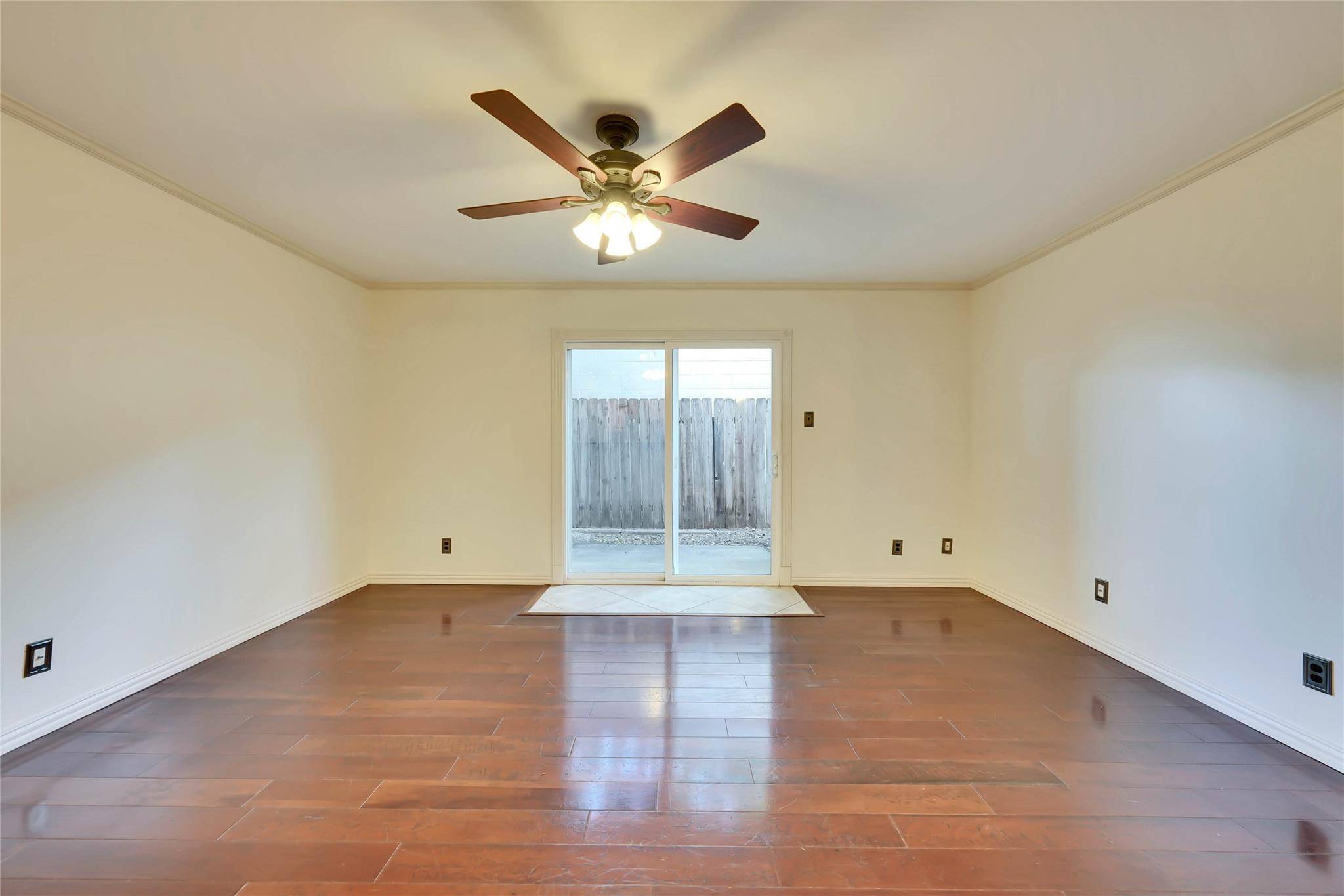 2122 Hancock DR #120, Austin, TX 78756