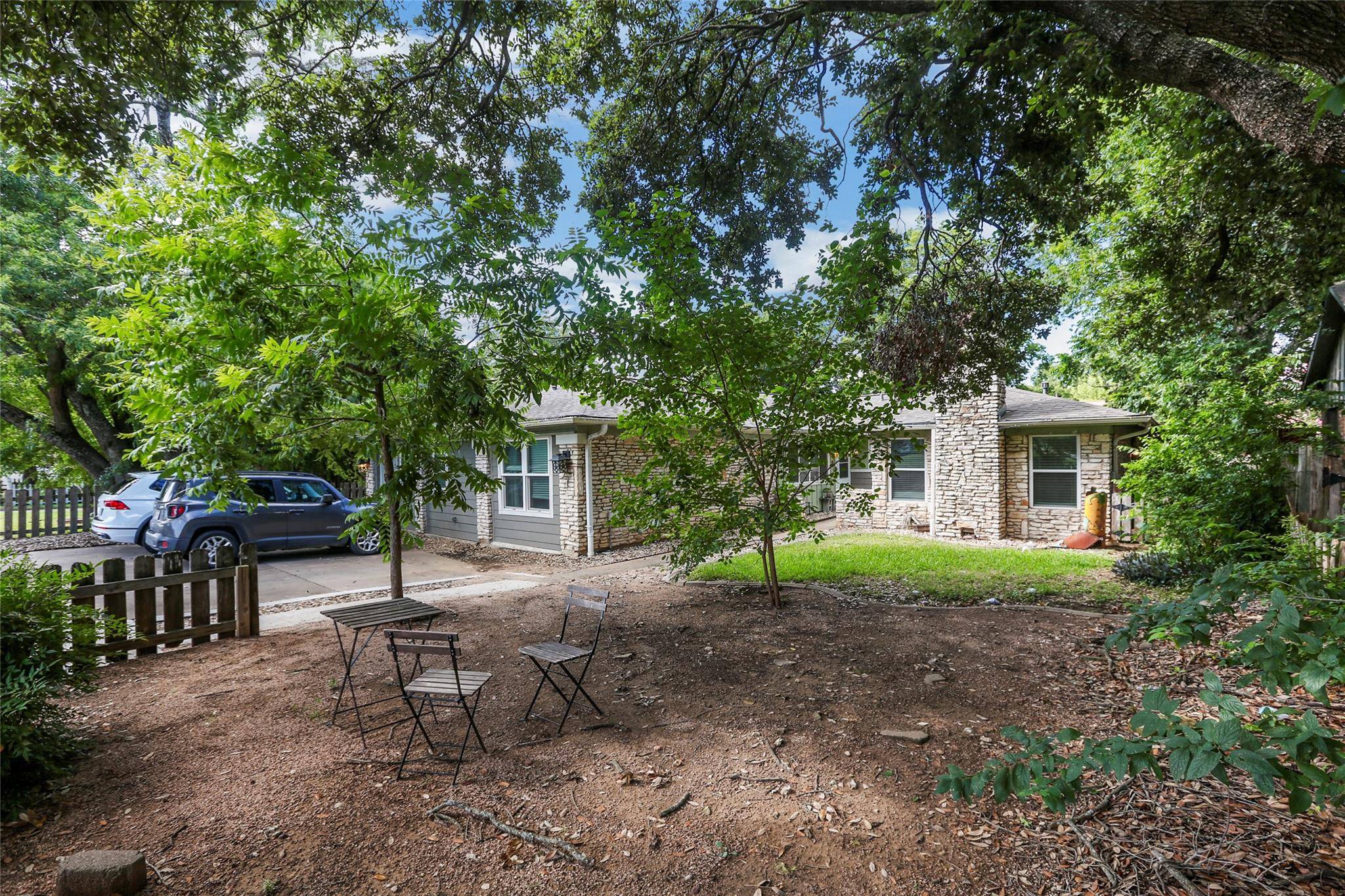 2402 Berkeley Ave #A, Austin, TX 78745
