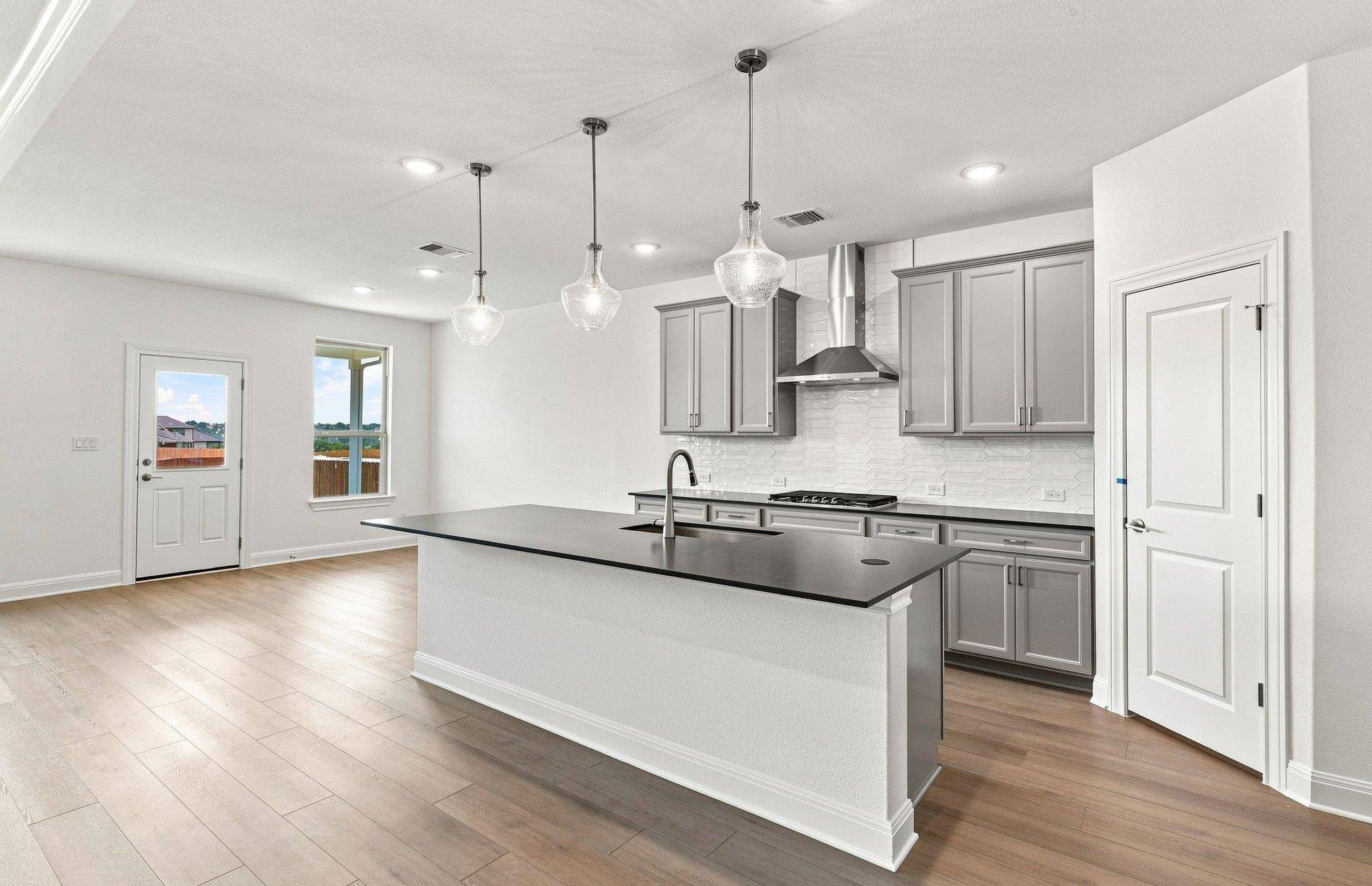 309 Archway LN, Liberty Hill, TX 78642