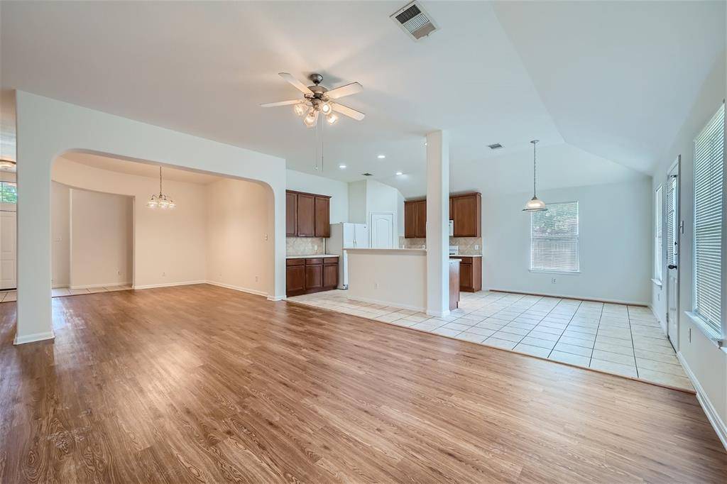1508 Augusta Bend DR, Hutto, TX 78634
