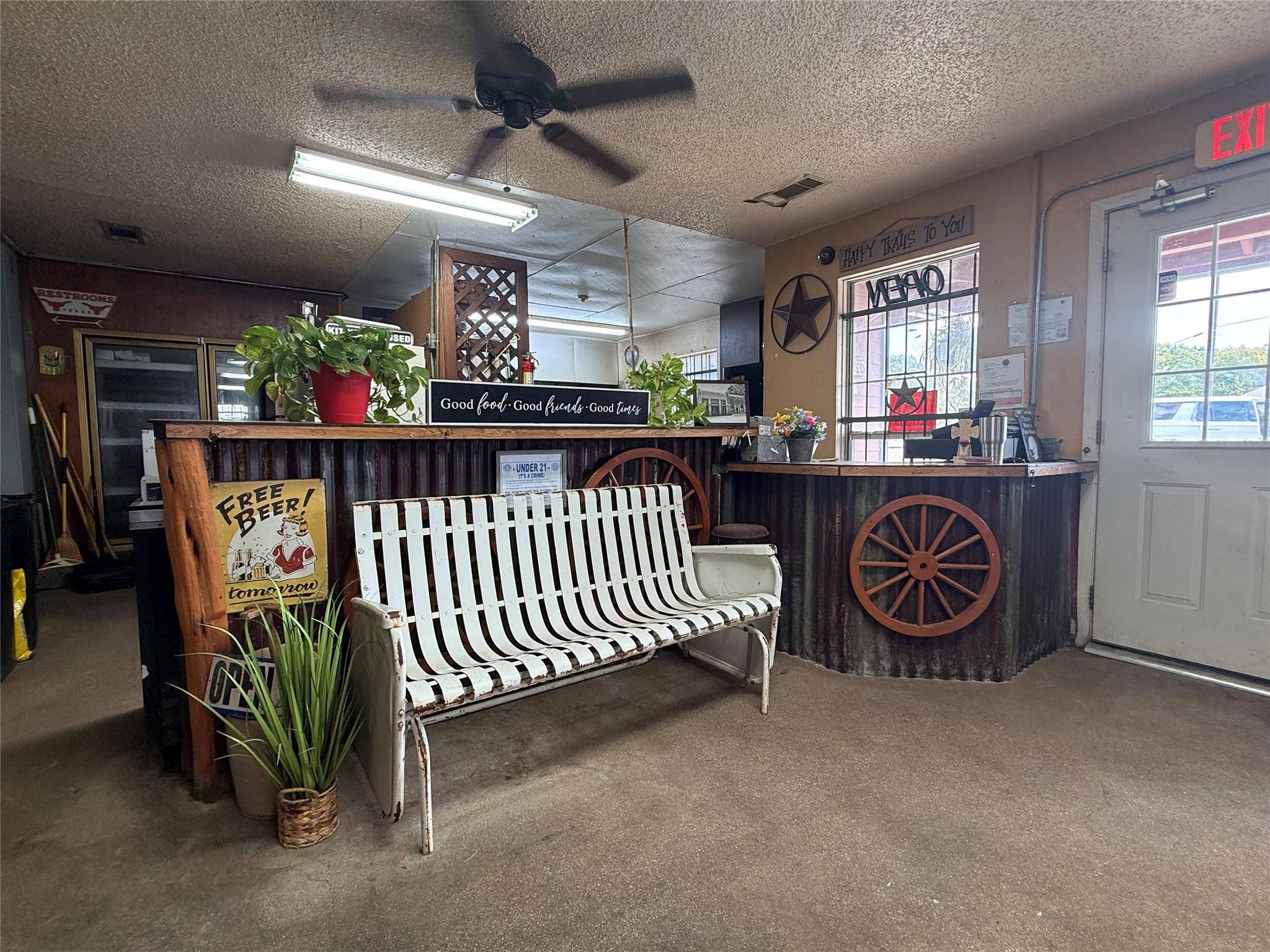 6640 487 RD, Schwertner, TX 76573