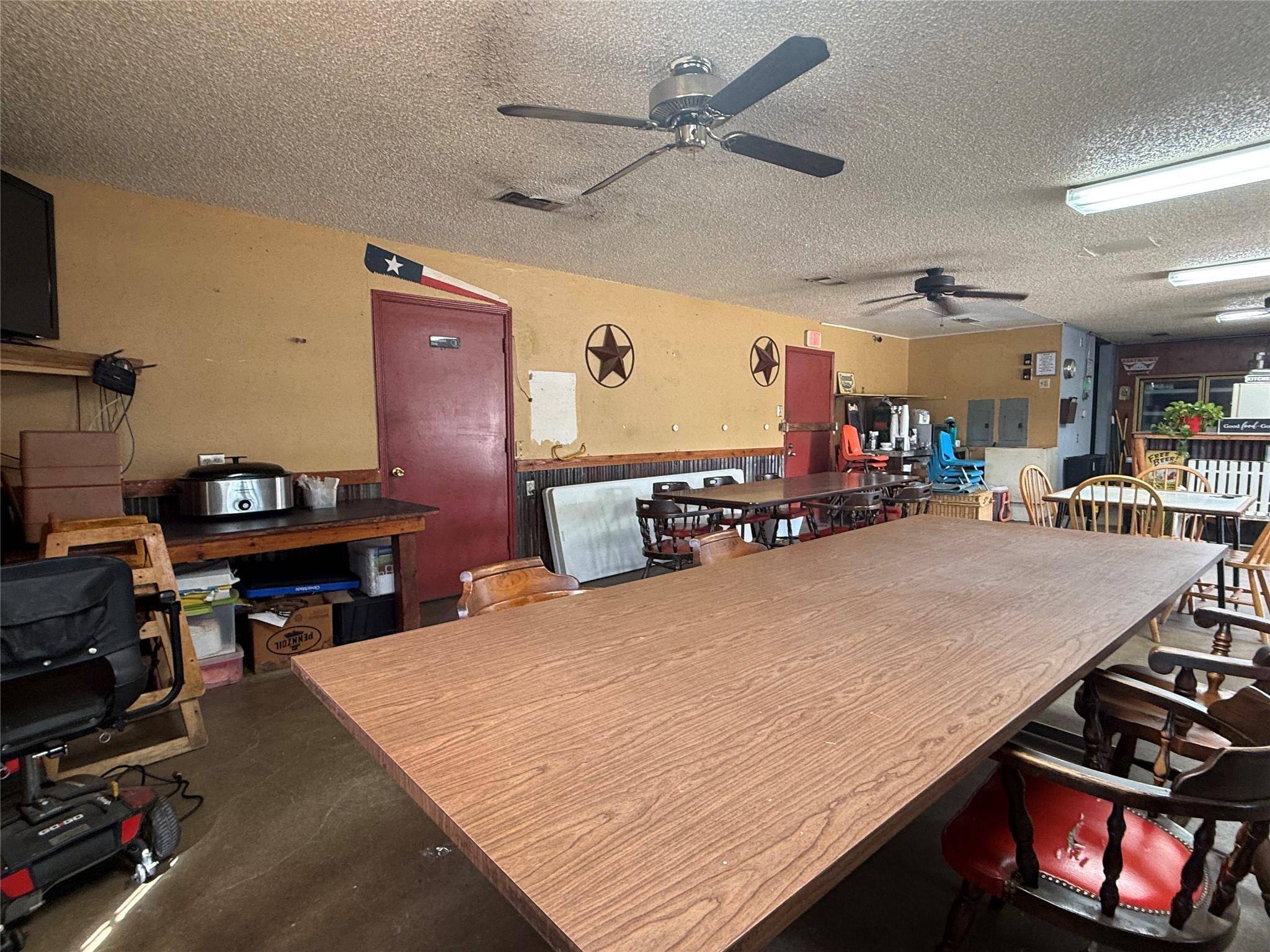 6640 487 RD, Schwertner, TX 76573
