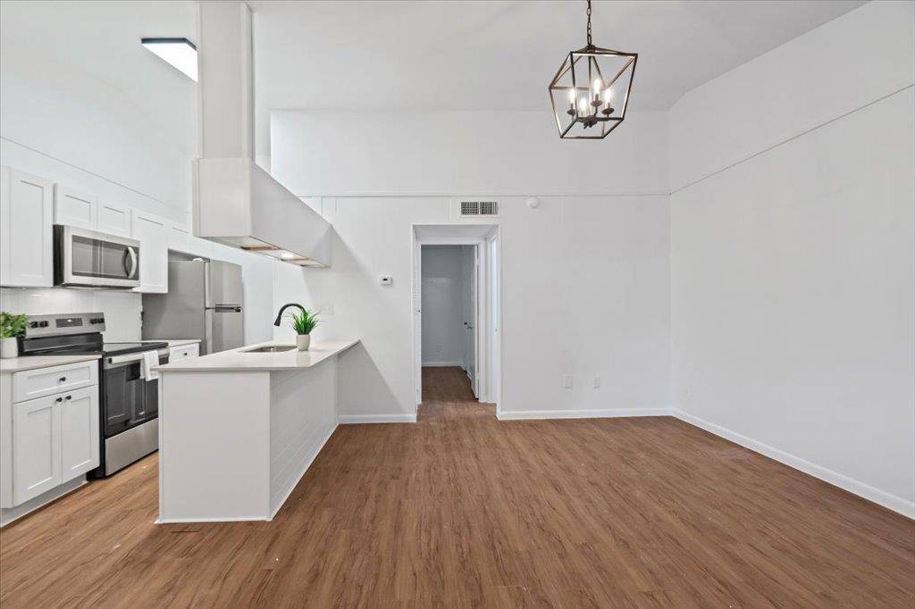 3704 Speedway #203, Austin, TX 78705