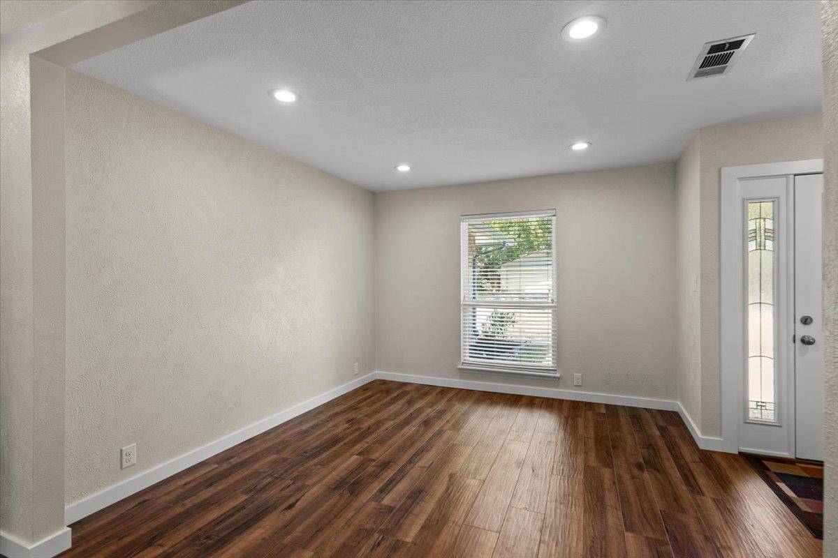 12313 Double Tree LN, Austin, TX 78750