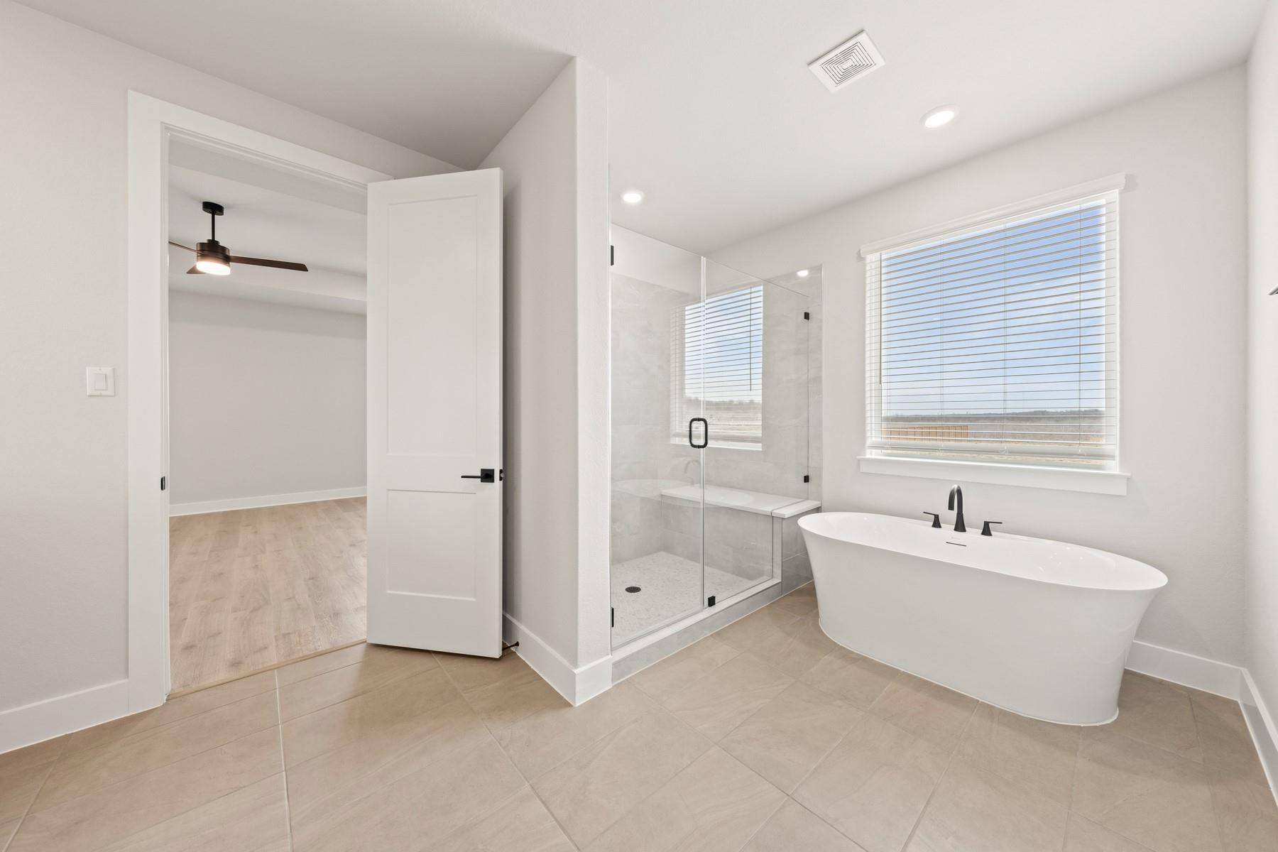 309 E Luna Blue LN, Jarrell, TX 76537