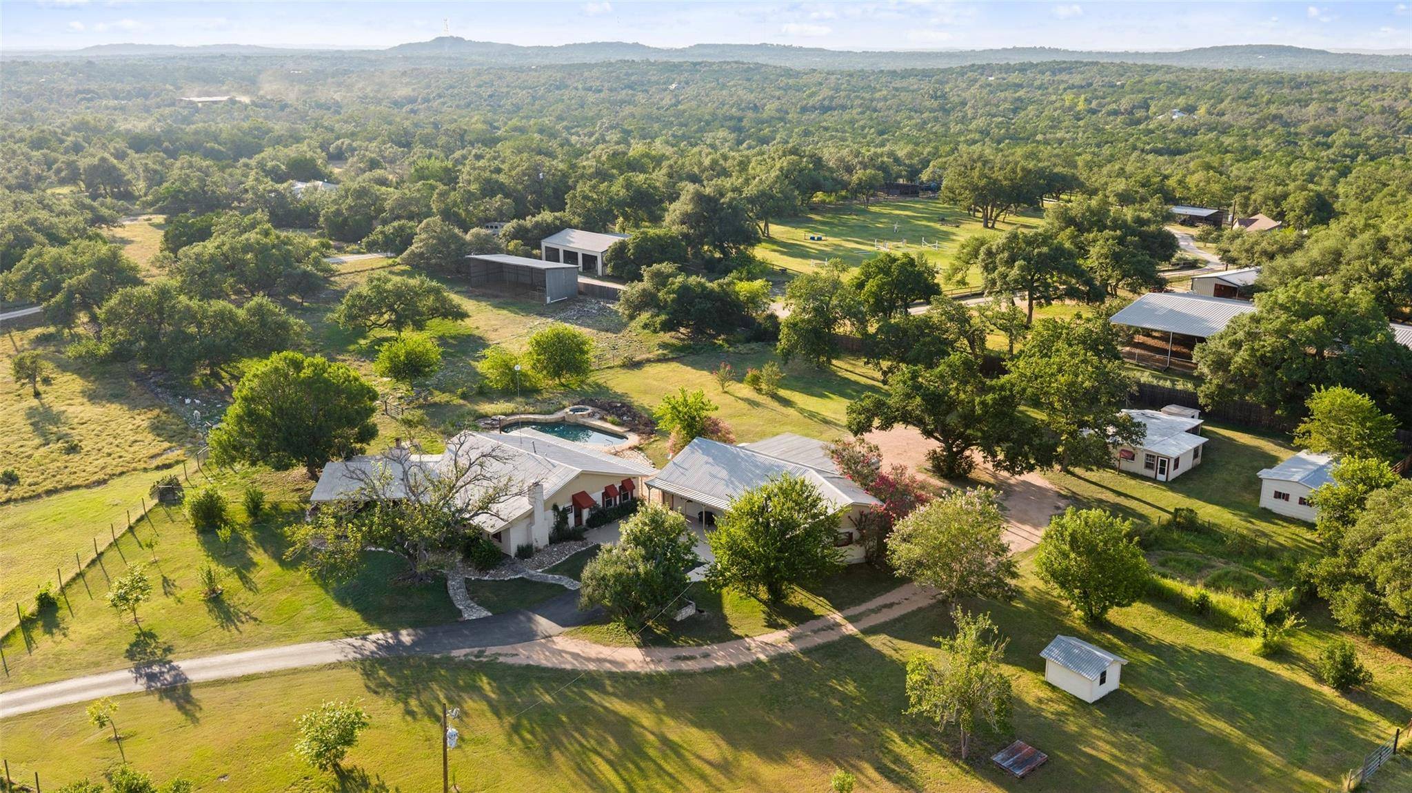 2501 LONE MAN MOUNTAIN RD, Wimberley, TX 78676