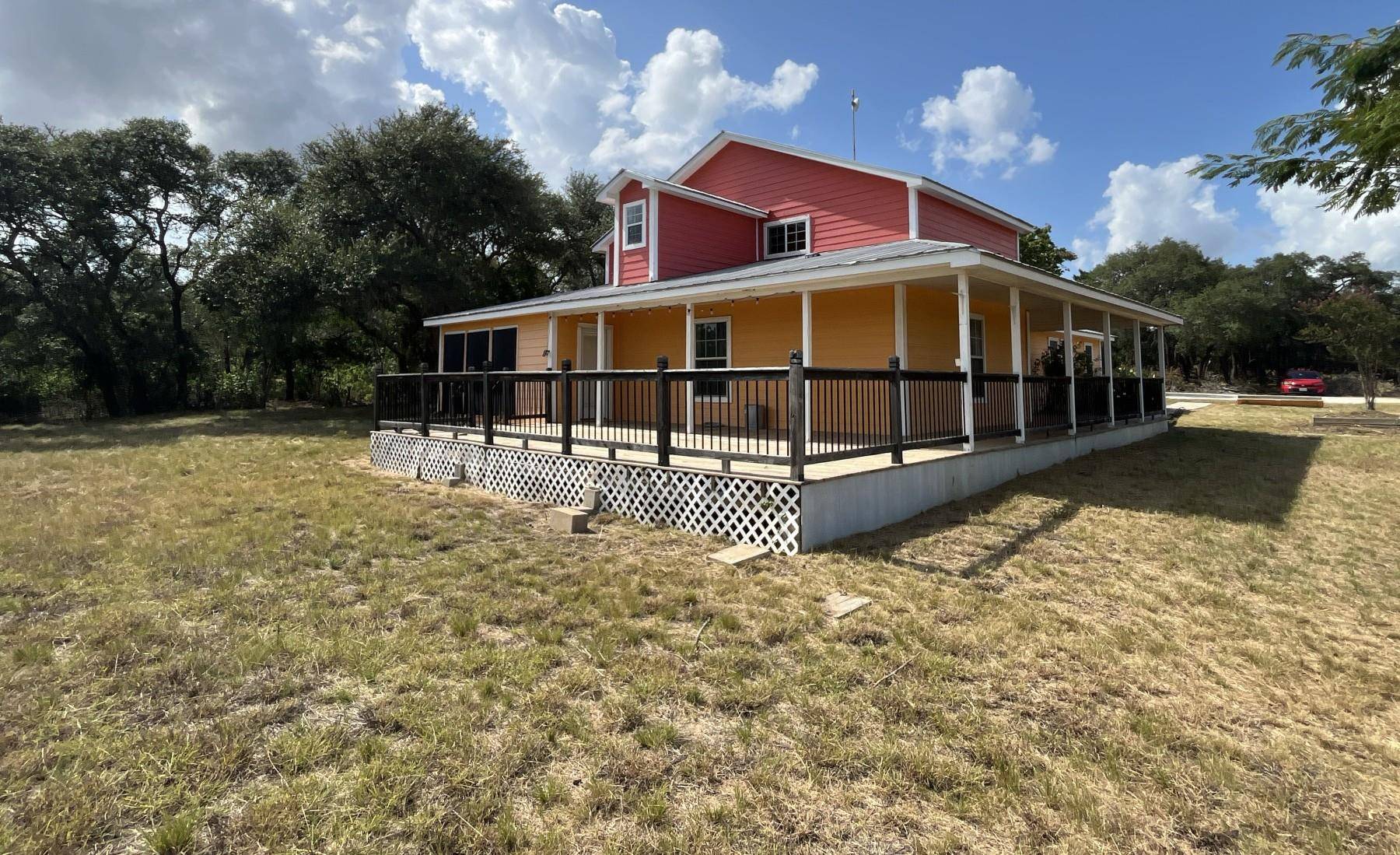 524 Rangeland RD, Blanco, TX 78606