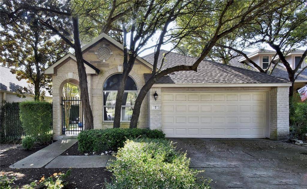7 Muirfield Greens LN, Lakeway, TX 78738