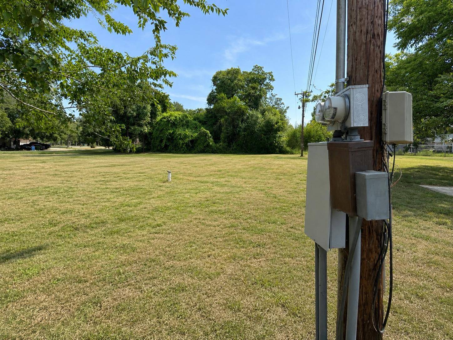 105 Navasota LN, Seguin, TX 78155