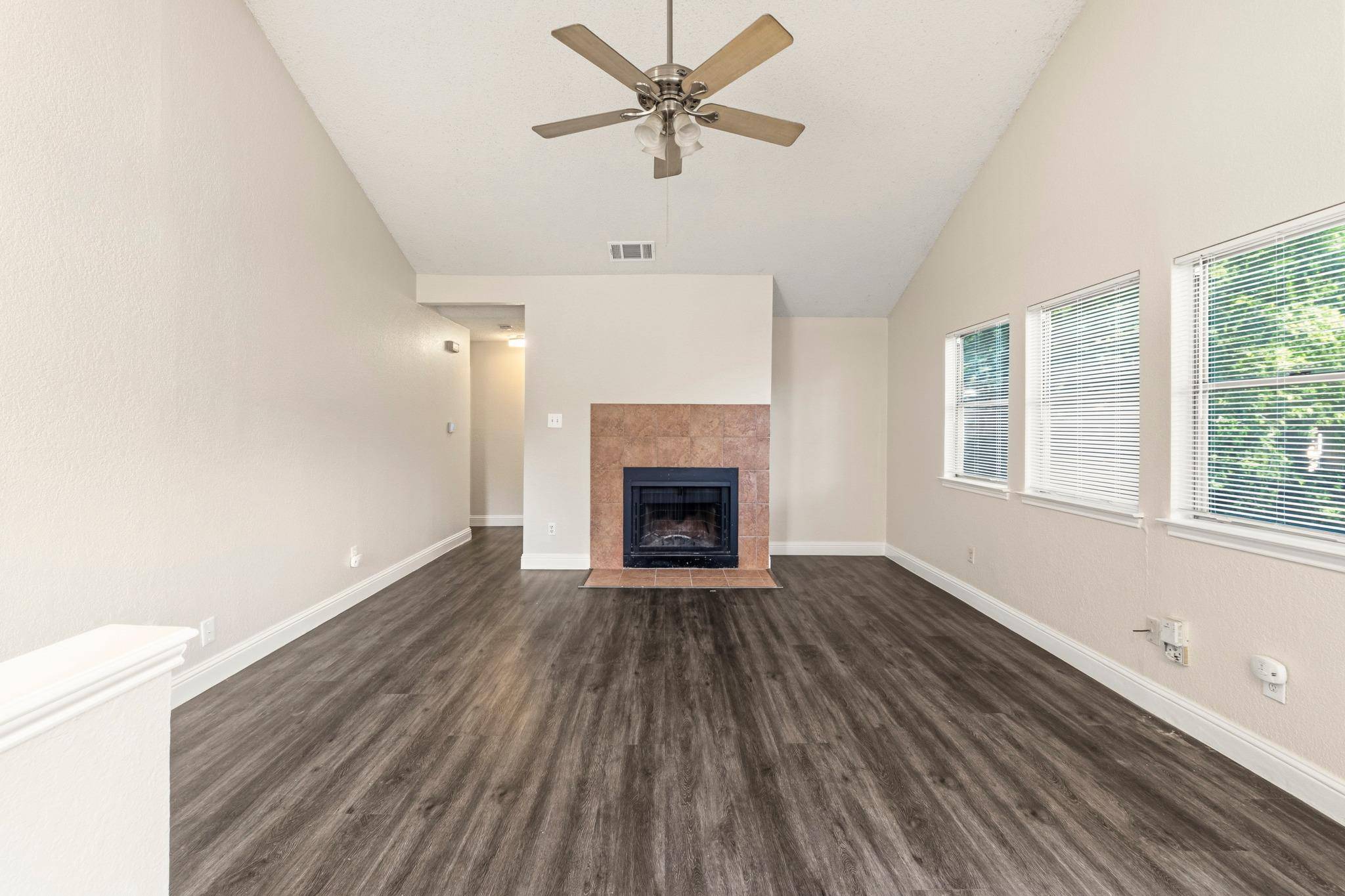 2000 Andover DR, Round Rock, TX 78664