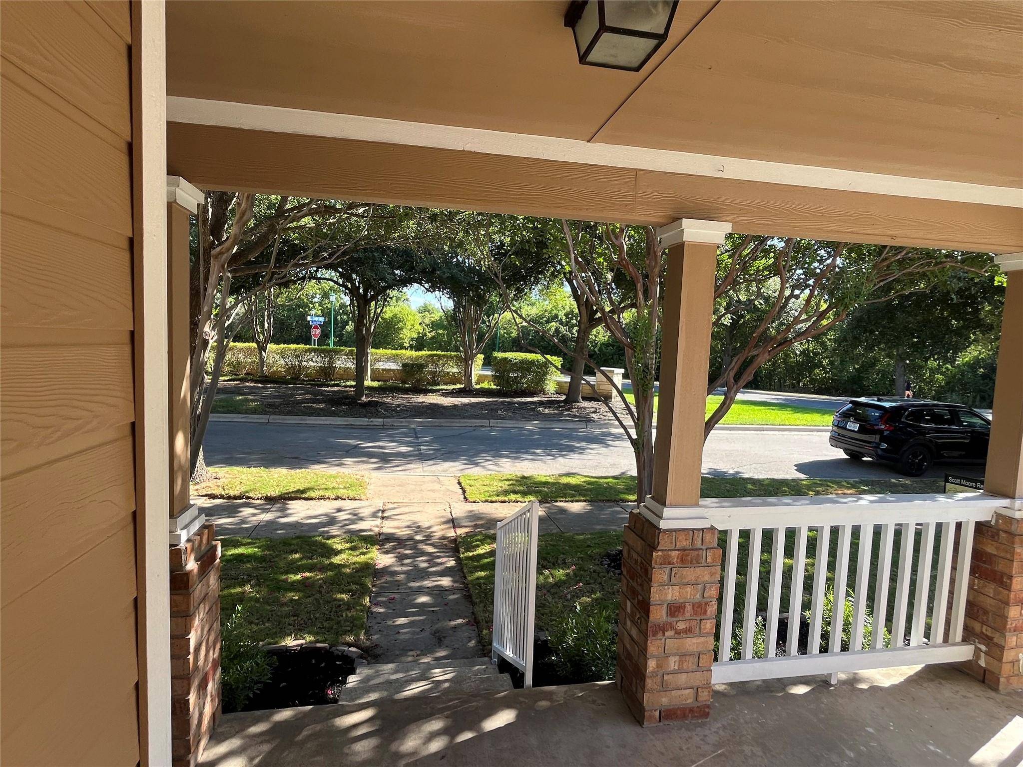 513 Crater Lake DR, Pflugerville, TX 78660
