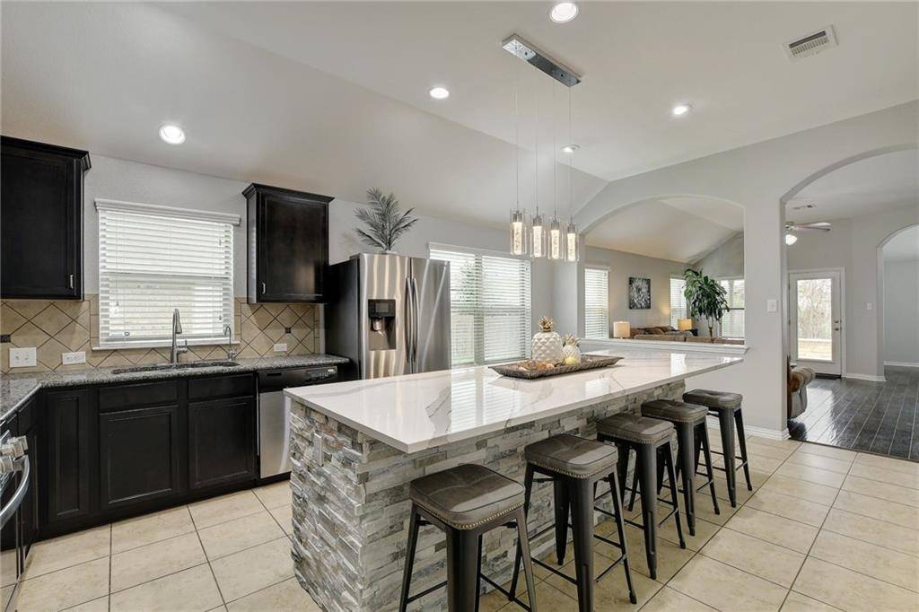 185 Snow Owl HOLW, Buda, TX 78610