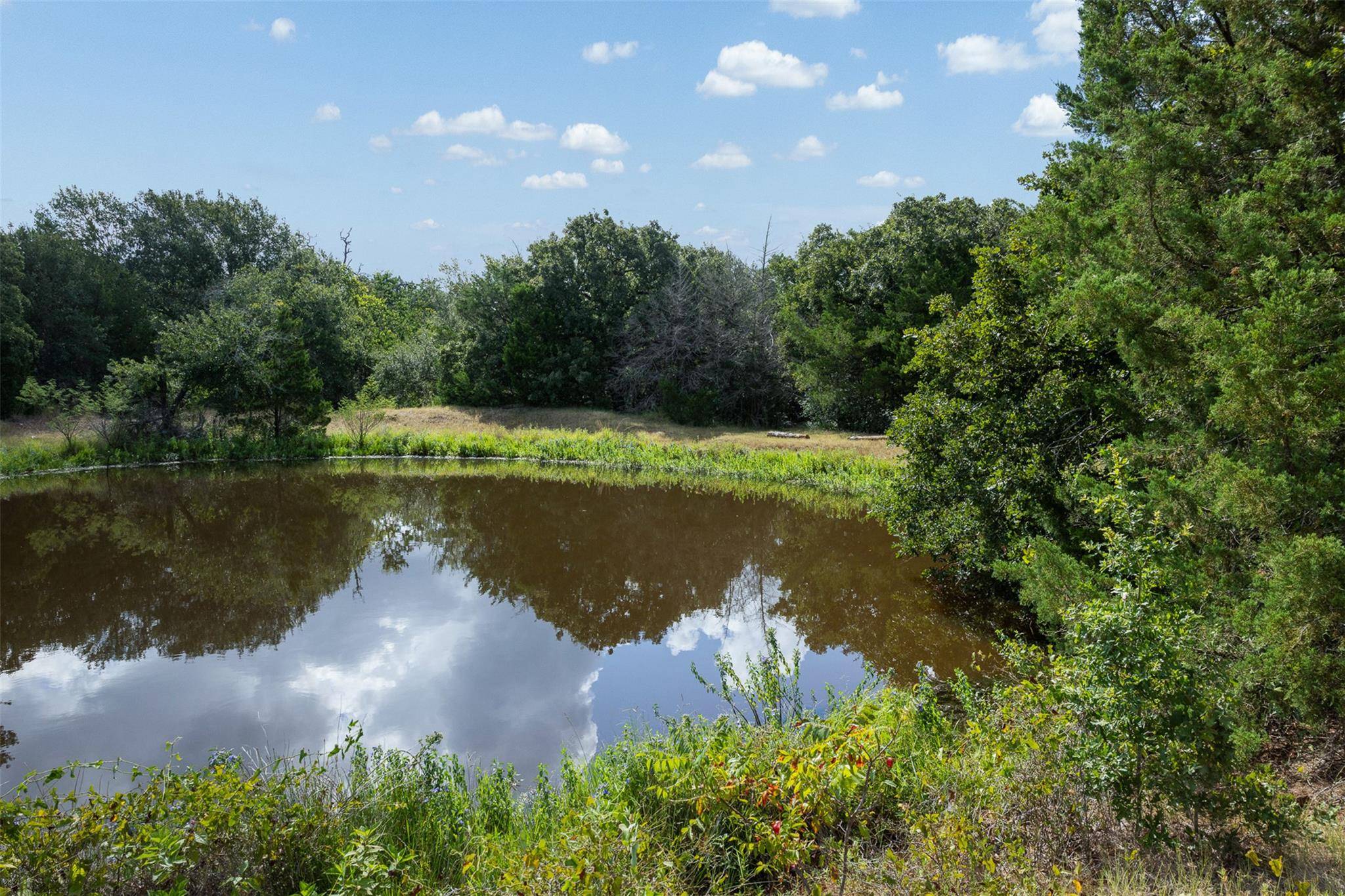 3555 County Road 430, Dime Box, TX 77853