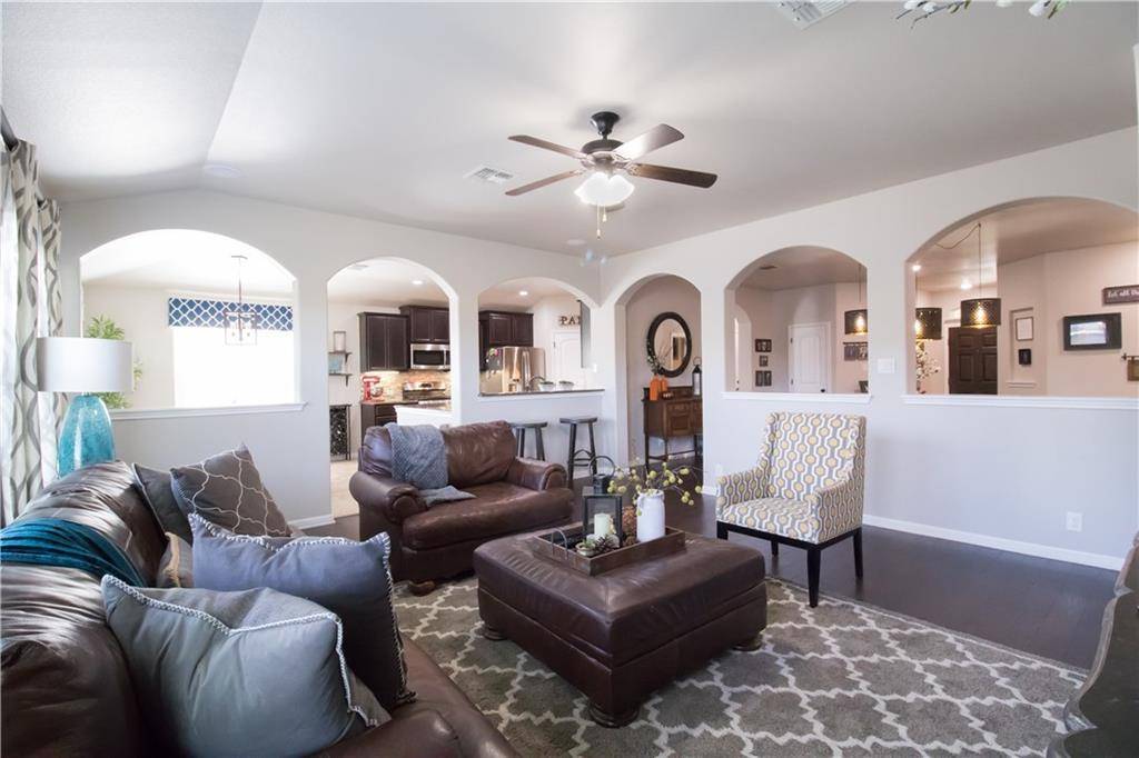 210 Nick Faldo TRL, Round Rock, TX 78664