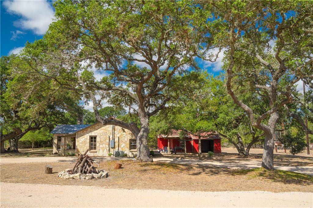 5867 S Ranch Road 1623, Stonewall, TX 78671