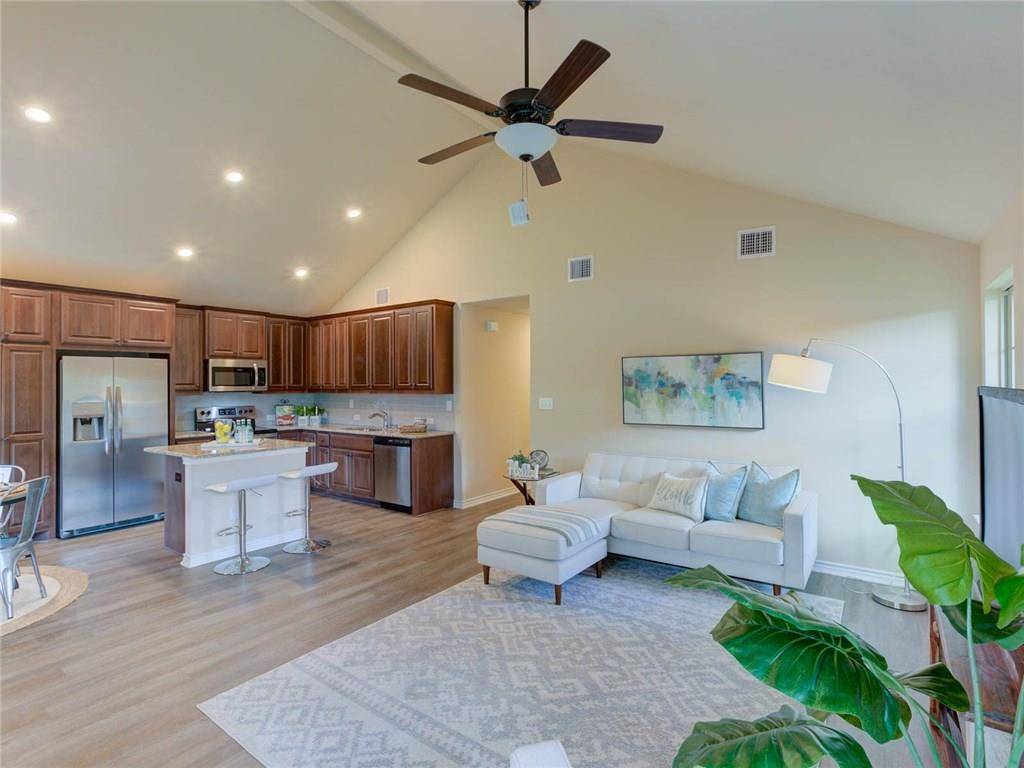 200 W Austin ST, Kyle, TX 78640
