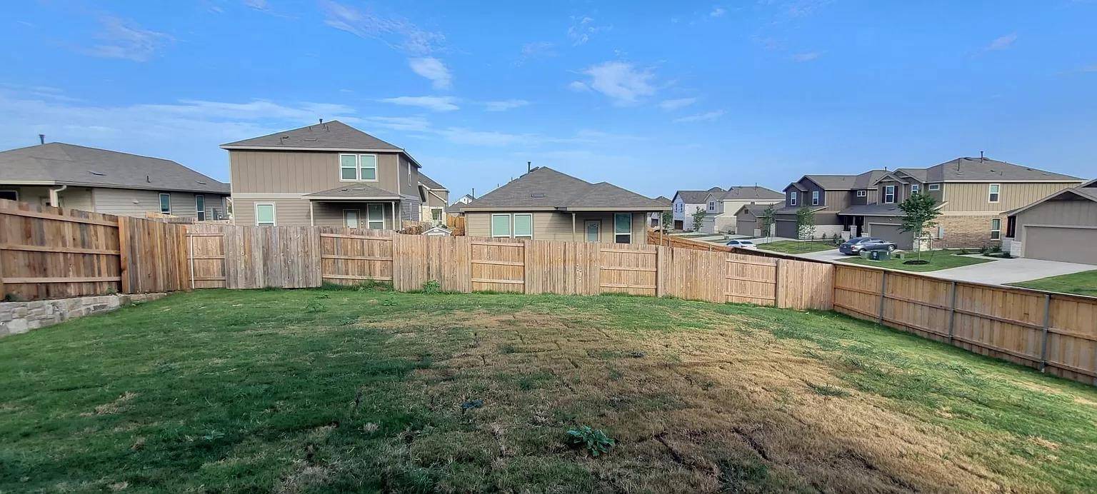 195 Longstraw DR, Buda, TX 78610