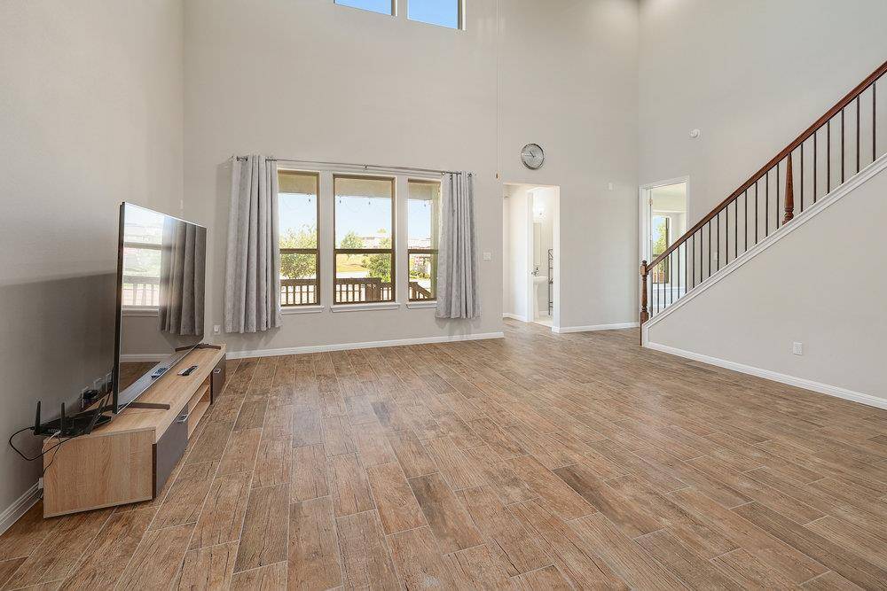 1136 Almeria BND, Leander, TX 78641