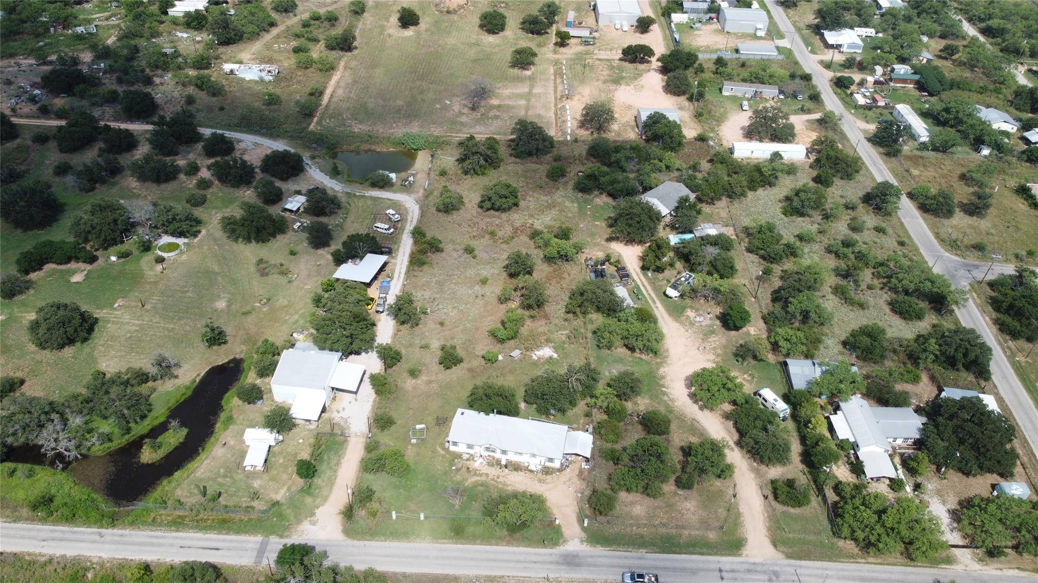 1209 Nora LN, Kingsland, TX 78639