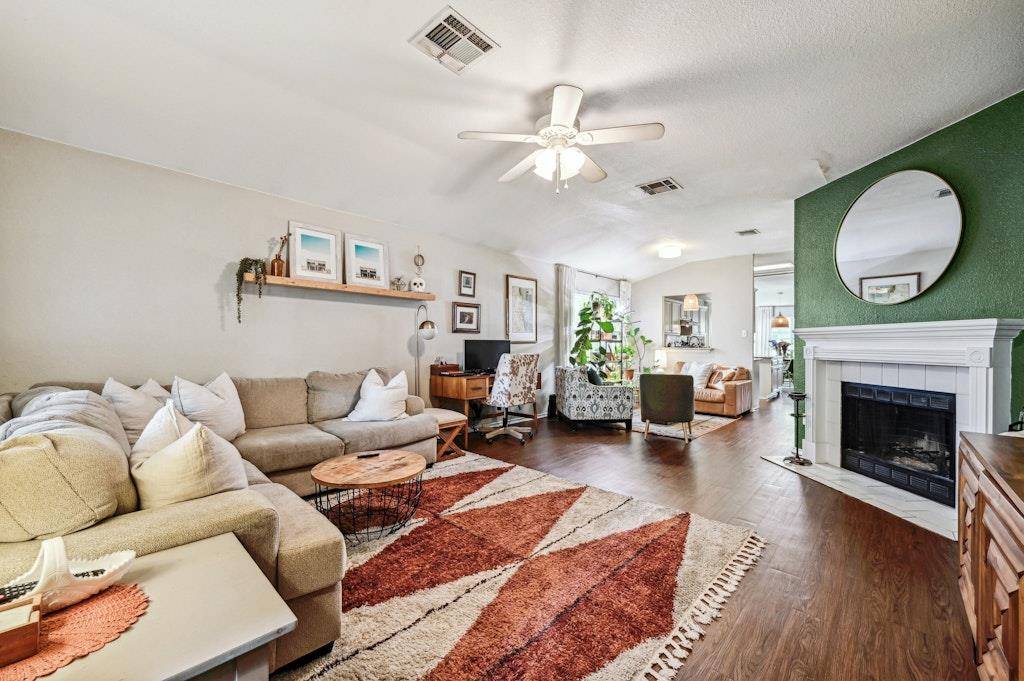9417 Notches DR, Austin, TX 78748