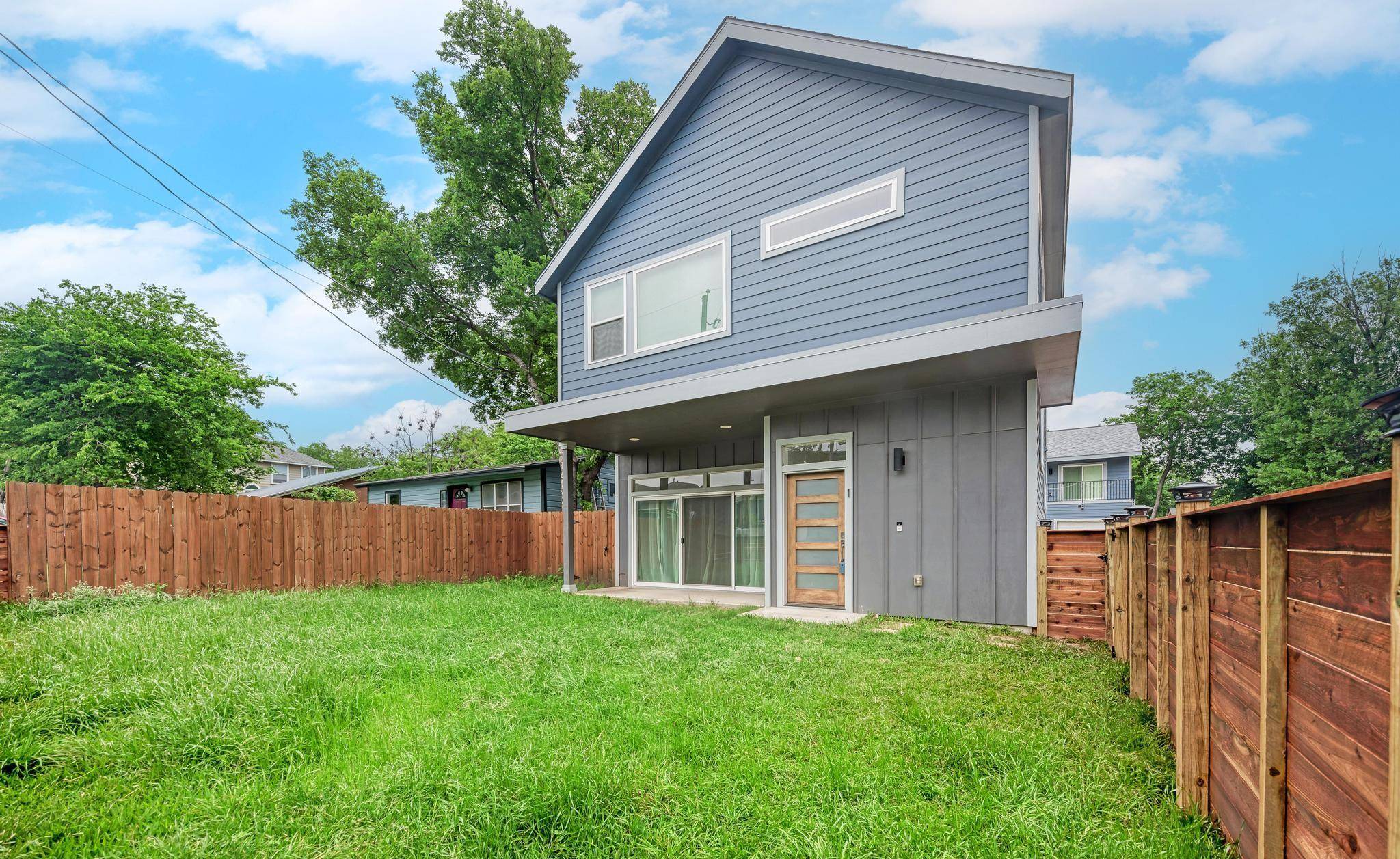 400 Blackson Ave #1, Austin, TX 78752