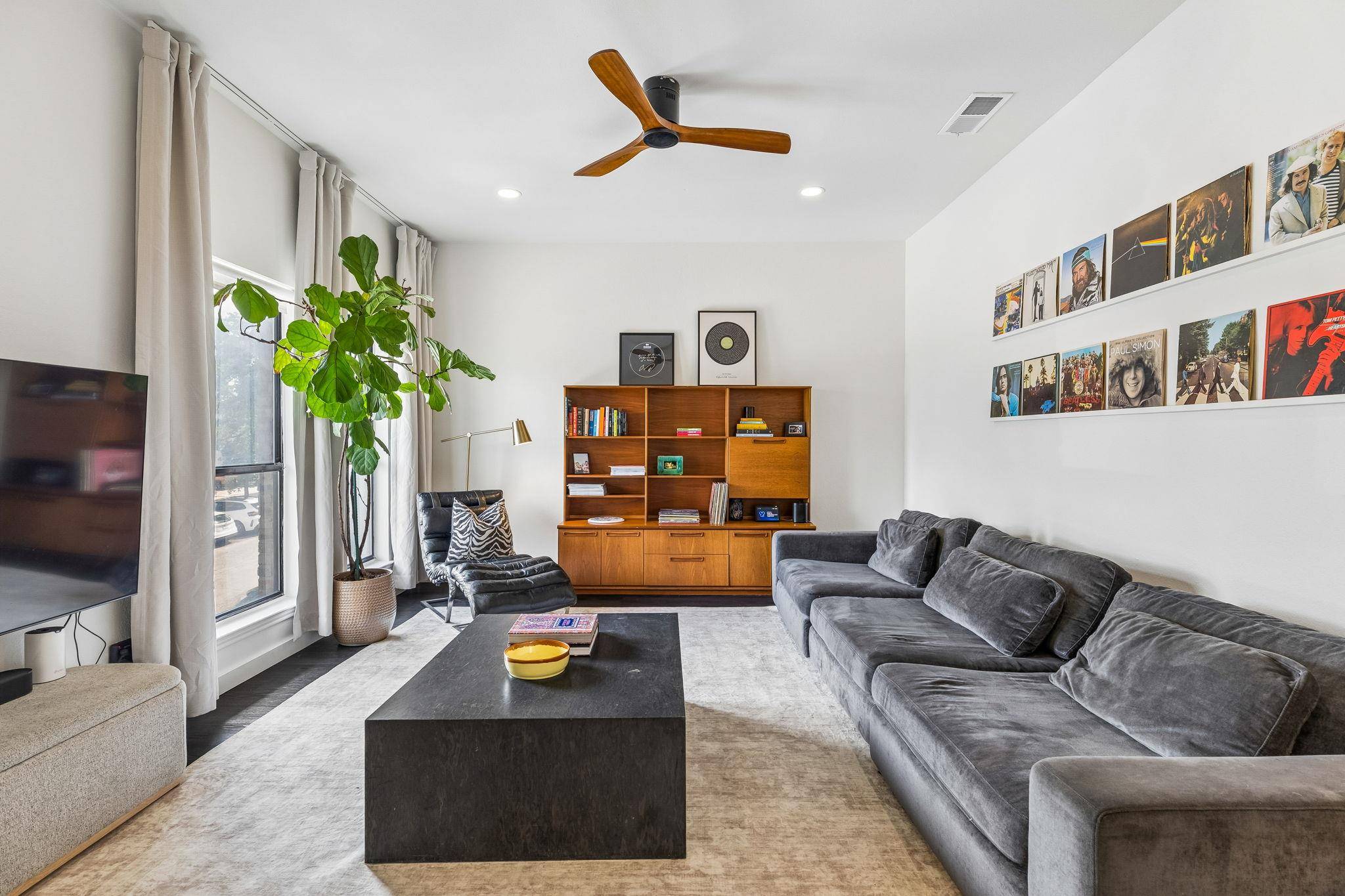 1404 Norwalk LN #204, Austin, TX 78703