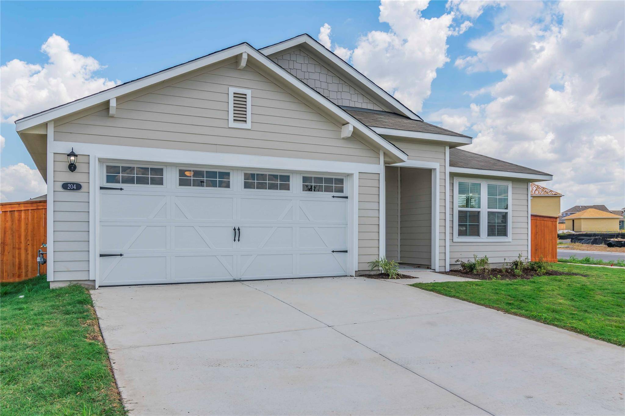204 Rollingwood DR, San Marcos, TX 78666
