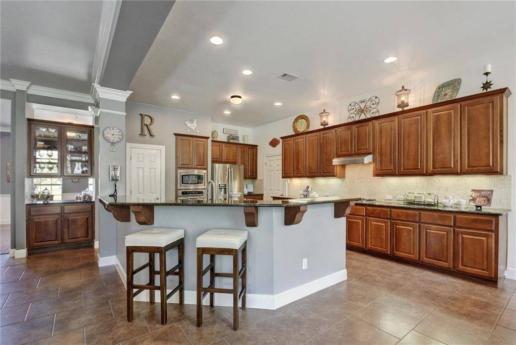 205 Eight Oaks DR, Bastrop, TX 78602