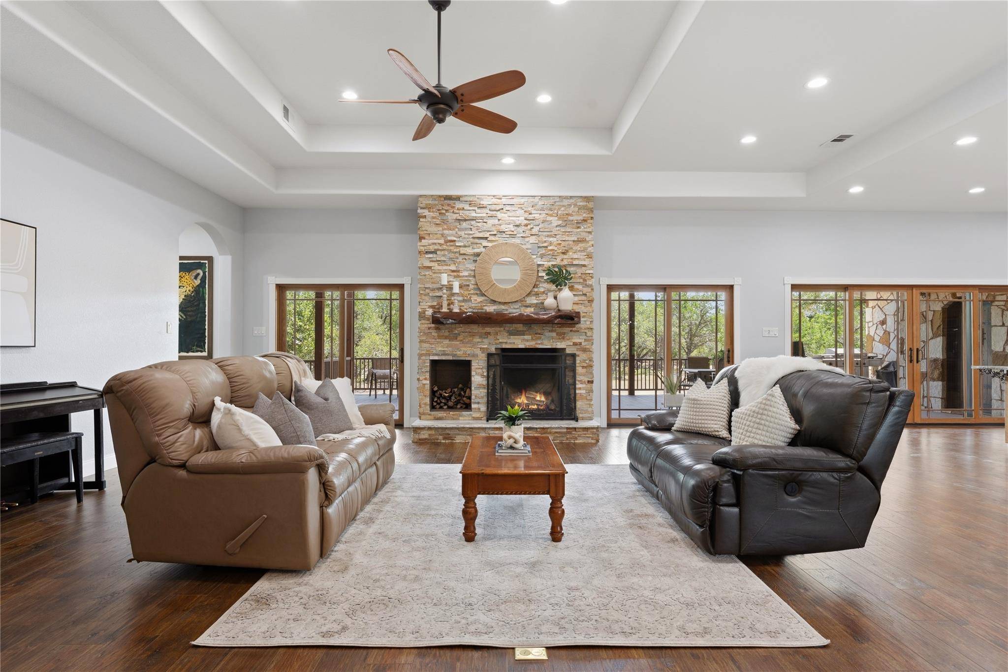 224 Liberty Bell LN, Dripping Springs, TX 78620